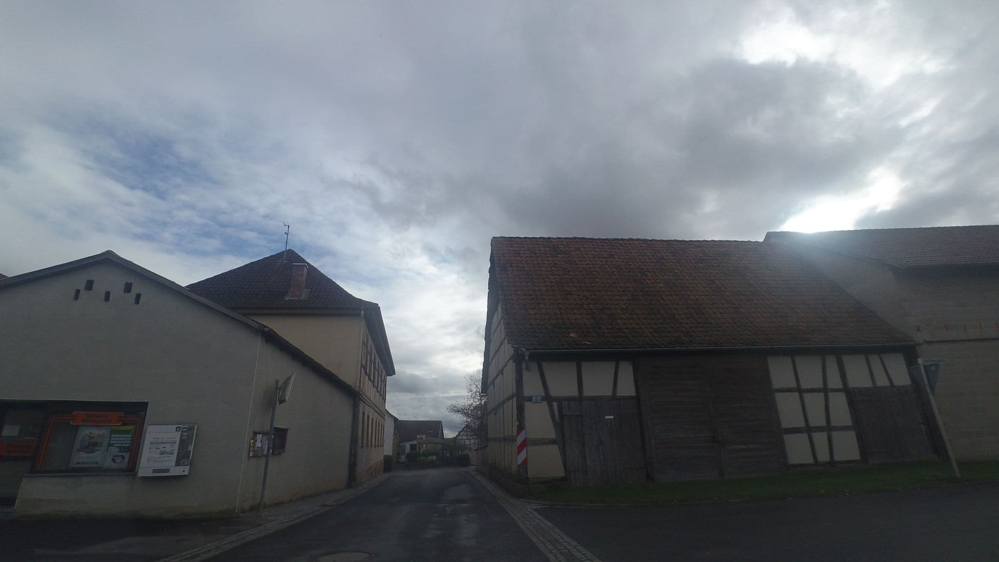 Street view near Zur Linde, Höchheim — © ramap (CC BY-SA · Mapillary)