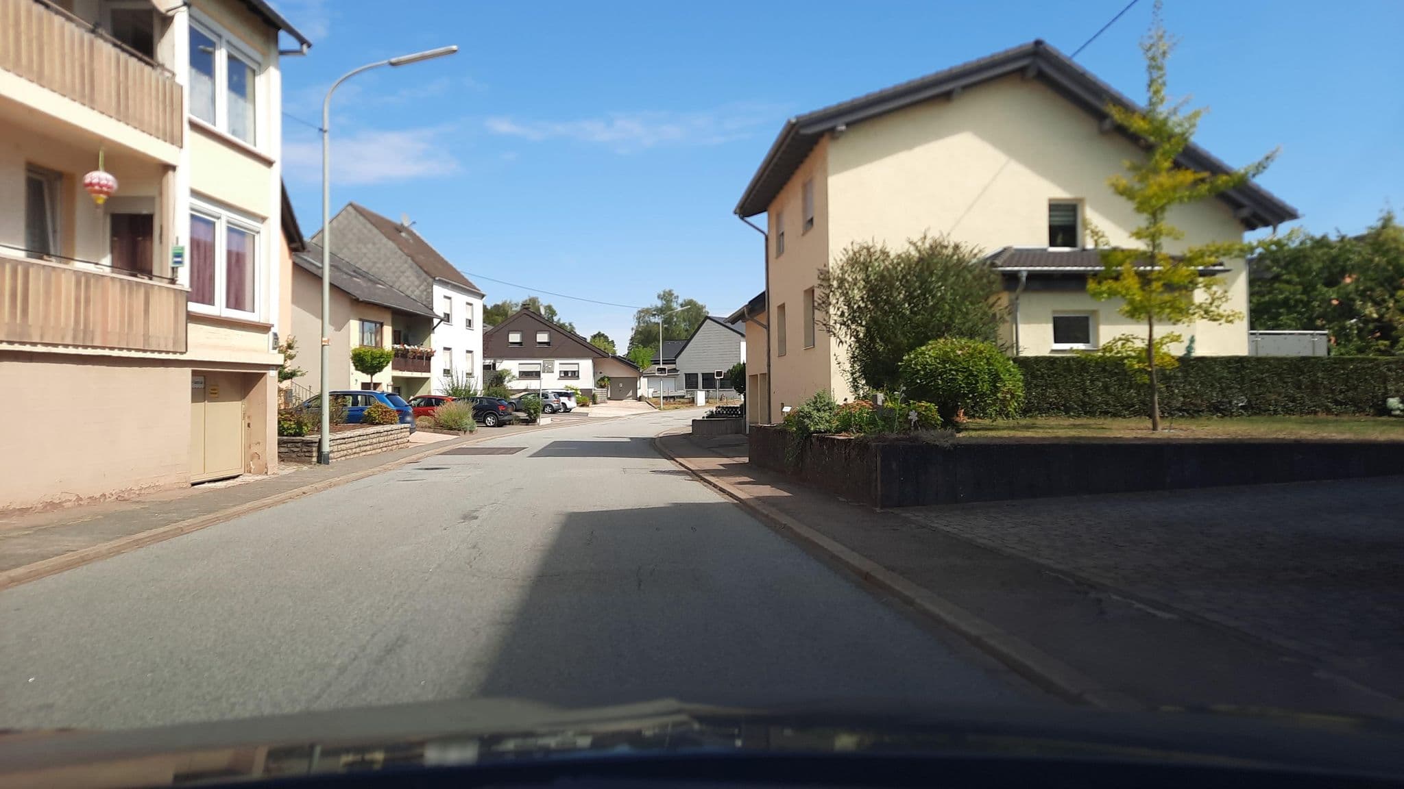 Street view near Ferienwohnung Schreiner, Tawern — © Lowiekse (CC BY-SA · Mapillary)