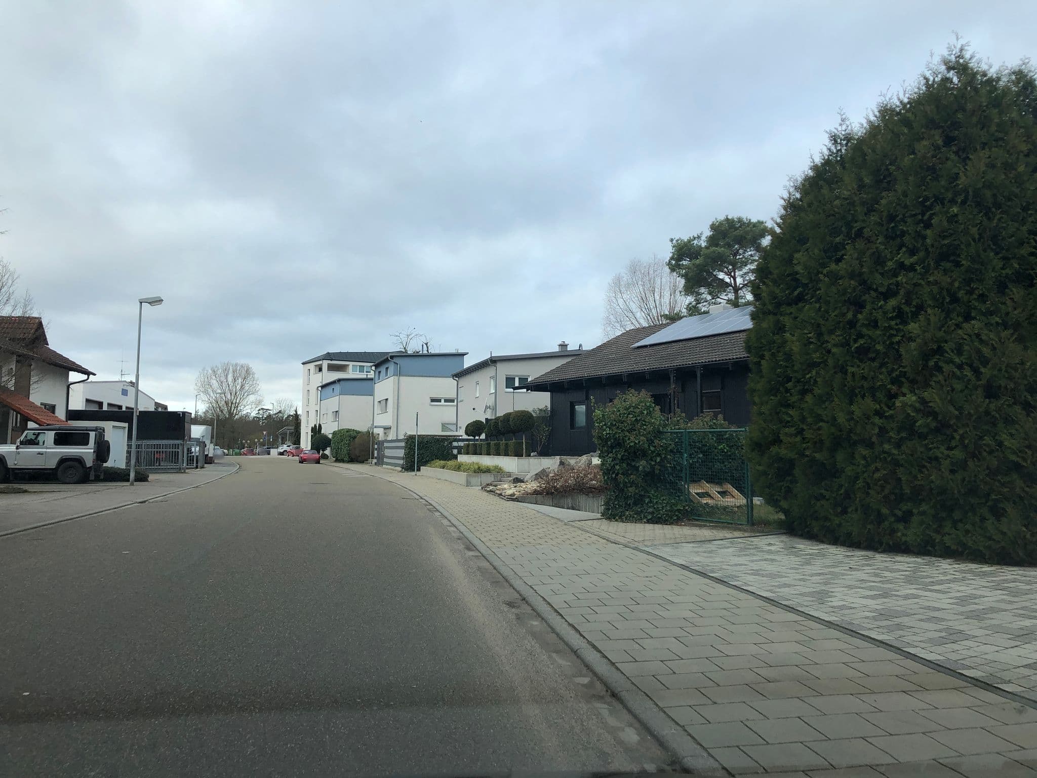 Street view near Seehotel Forst, Bruchsal — © knistertoni (CC BY-SA · Mapillary)