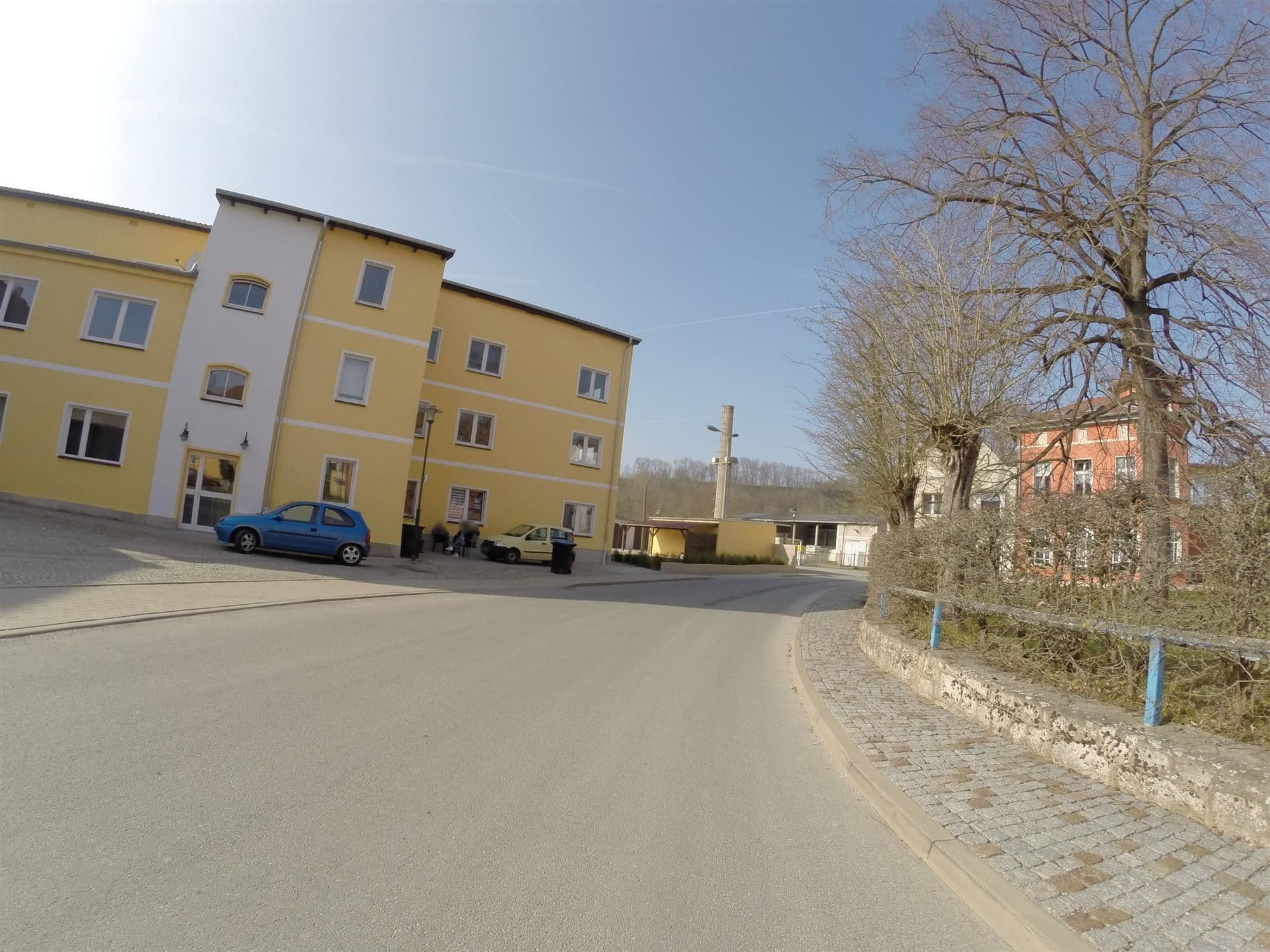 Street view near Zimmervermietung Schloßblick, Frauenprießnitz — © ahzf (CC BY-SA · Mapillary)