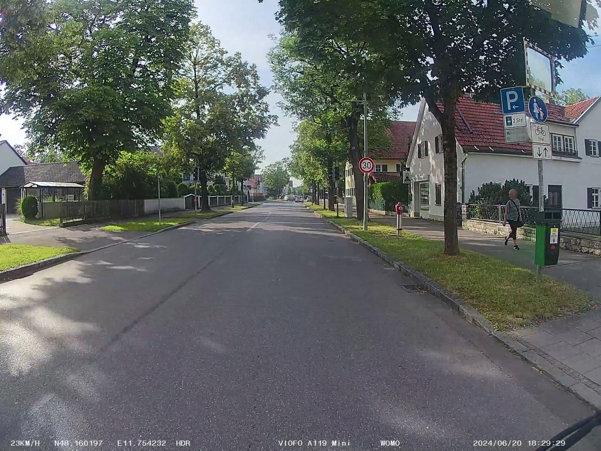 Street view near Landhotel Eschenhof, Kirchheim bei München — © soulcover (CC BY-SA · Mapillary)