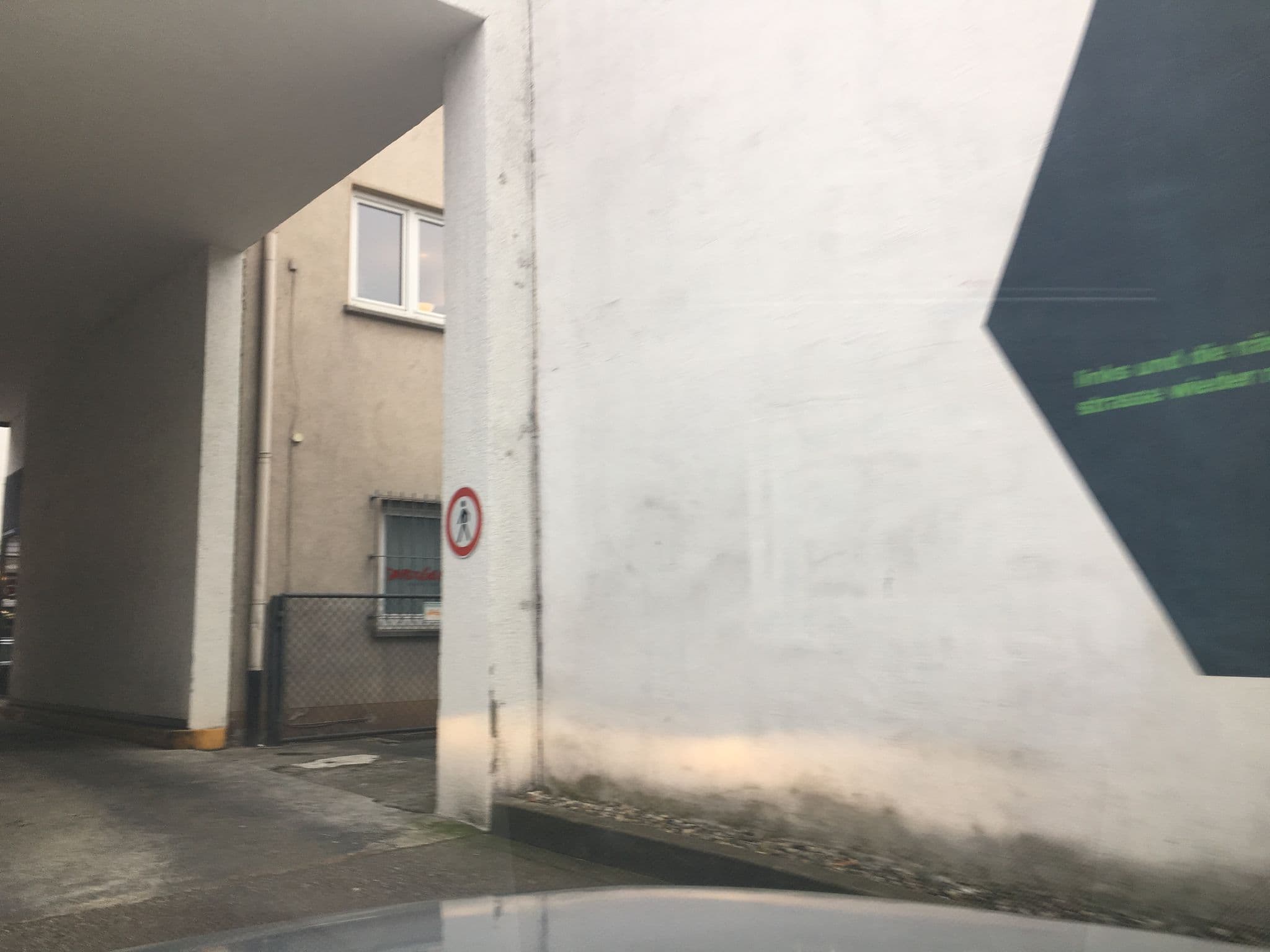 Street view near Best Western (Parkhaushotel), Darmstadt — © chuck (CC BY-SA · Mapillary)