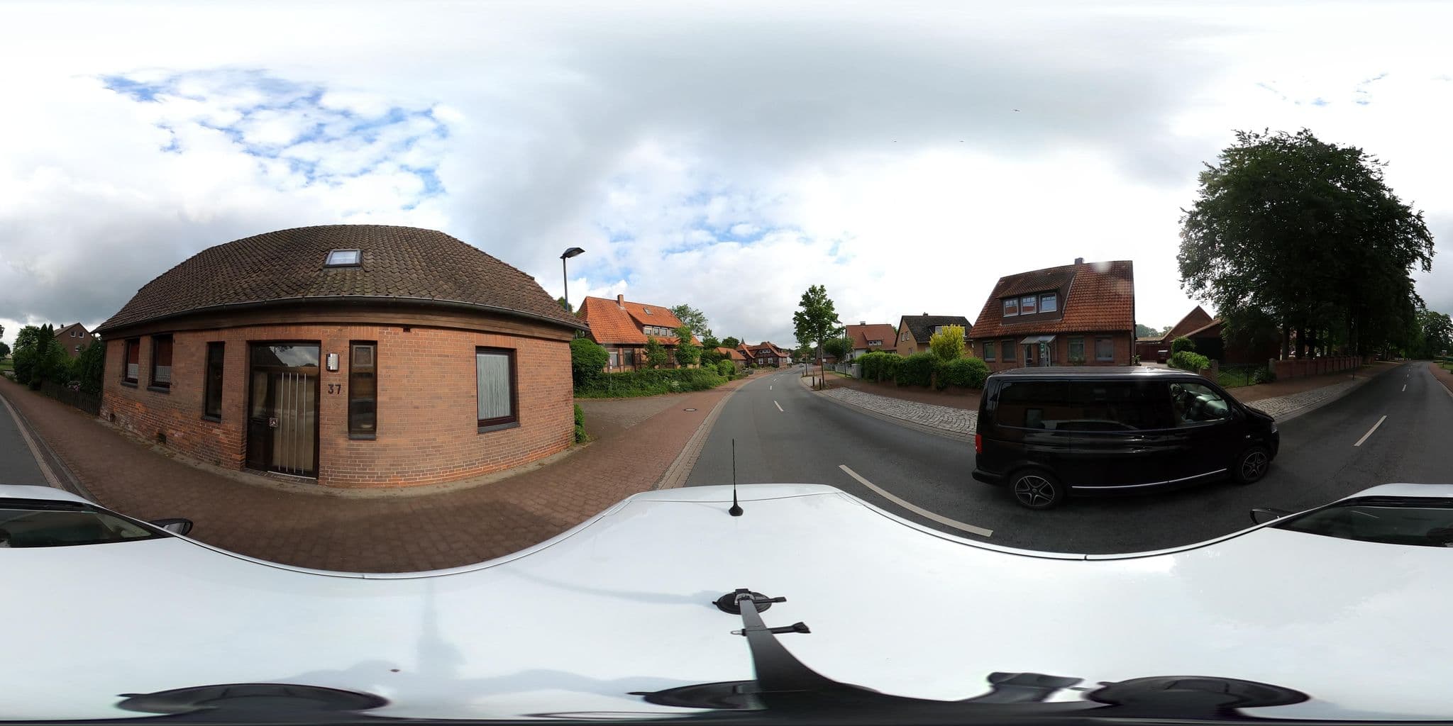 Street view near Fam. Wehrmann, Marklohe — © weseraue2022 (CC BY-SA · Mapillary)
