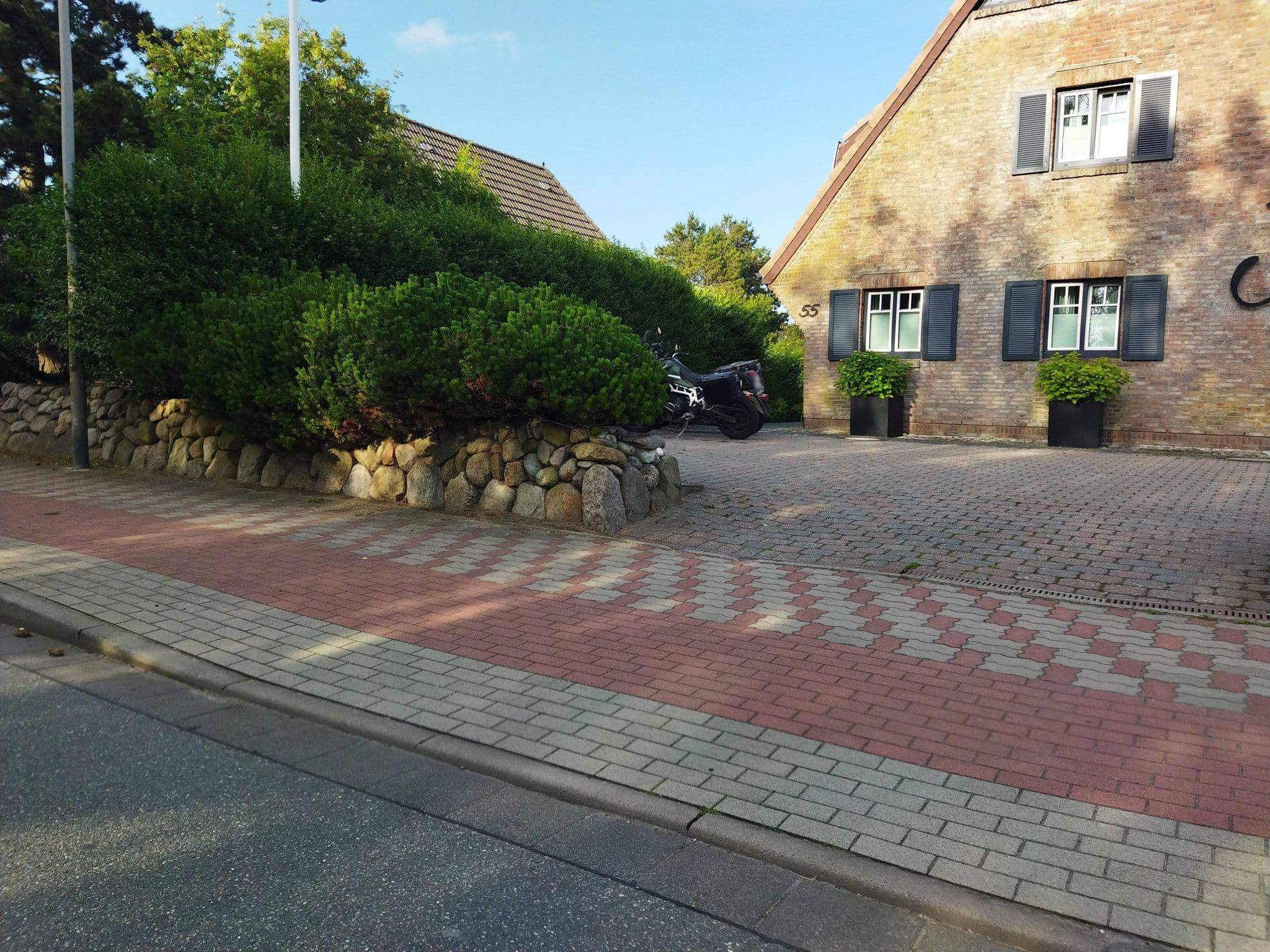 Street view near Südwind, Westerland — © changchun1 (CC BY-SA · Mapillary)