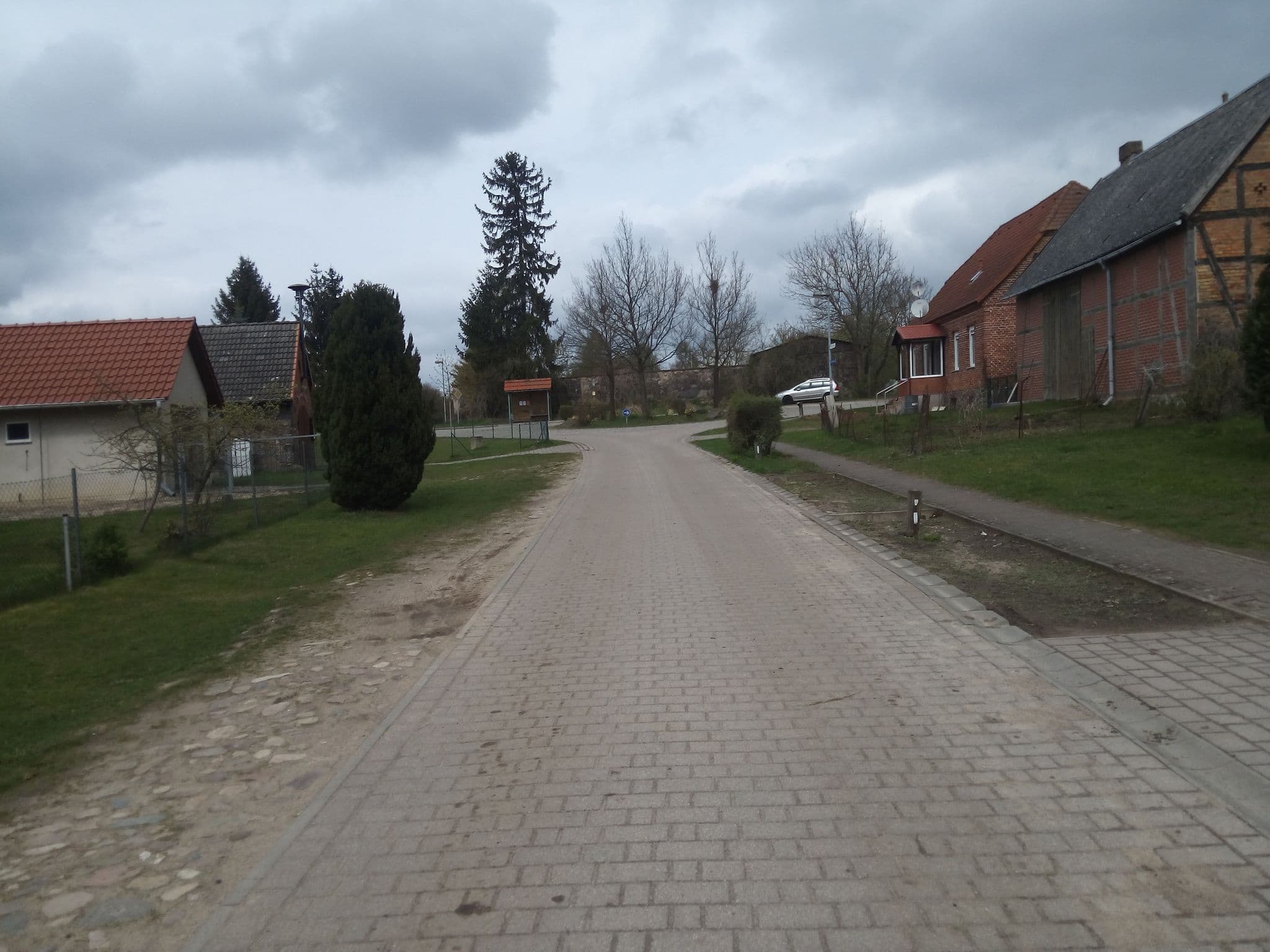 Street view near Bungalow Fam. Beier, Lychen — © soepzi (CC BY-SA · Mapillary)