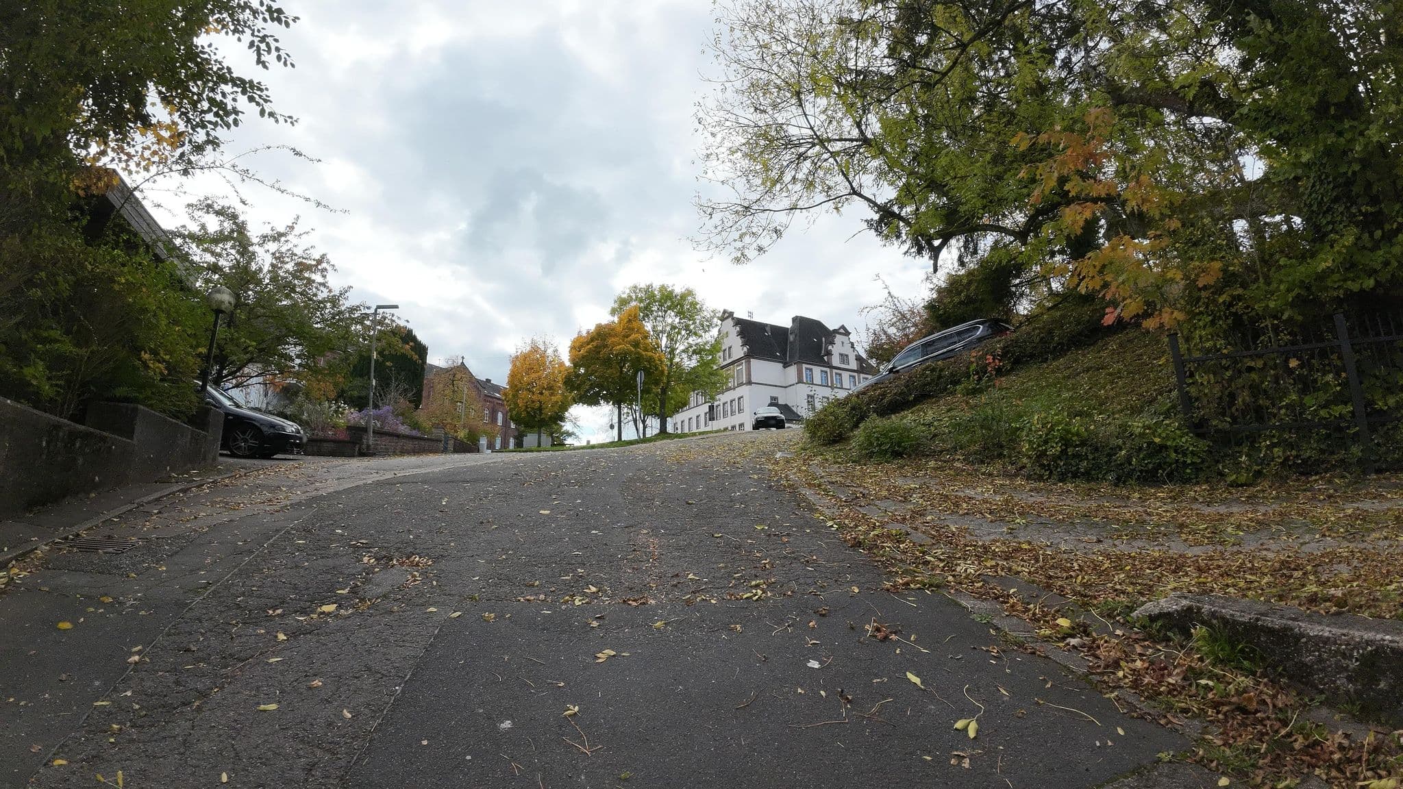 Street view near Berghotel Wilhelmshöhe, Ottweiler — © teddy73 (CC BY-SA · Mapillary)