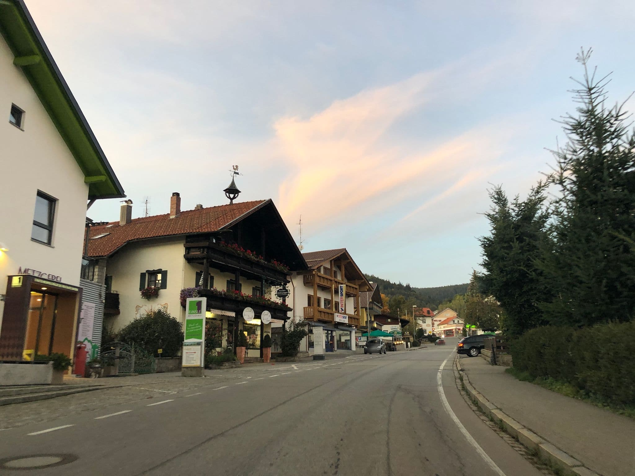 Street view near Ferienwohnungen Kirchberger, Bodenmais — © chuck (CC BY-SA · Mapillary)