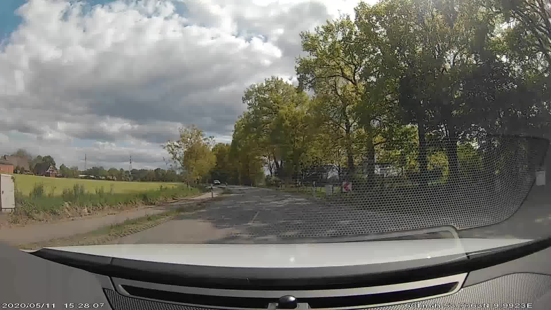 Street view near Hotel Alsterquelle, Ellerau — © ruhr11 (CC BY-SA · Mapillary)