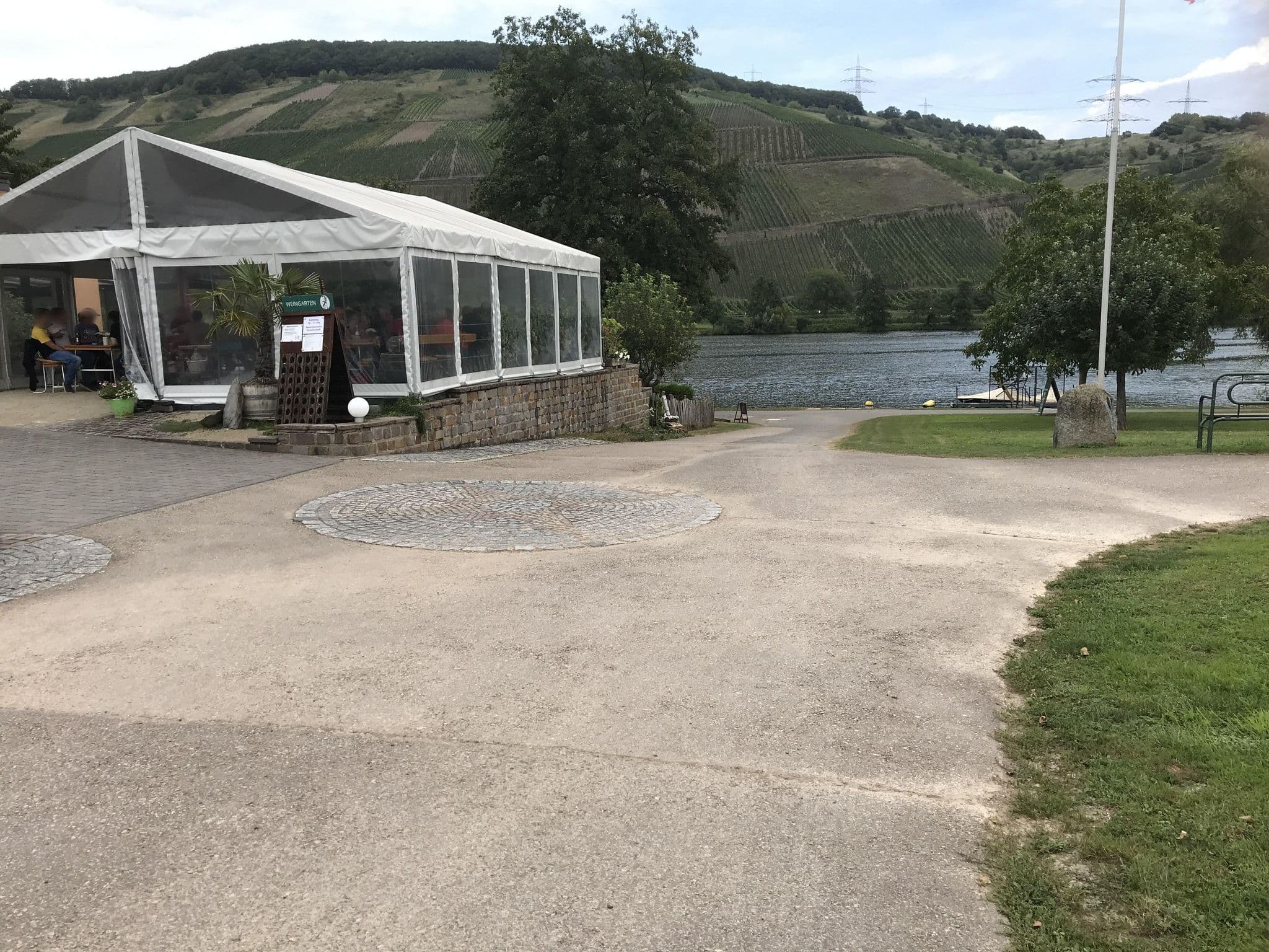 Street view near Weingut Feiten Stellplatz, Longuich — © edhermann48 (CC BY-SA · Mapillary)