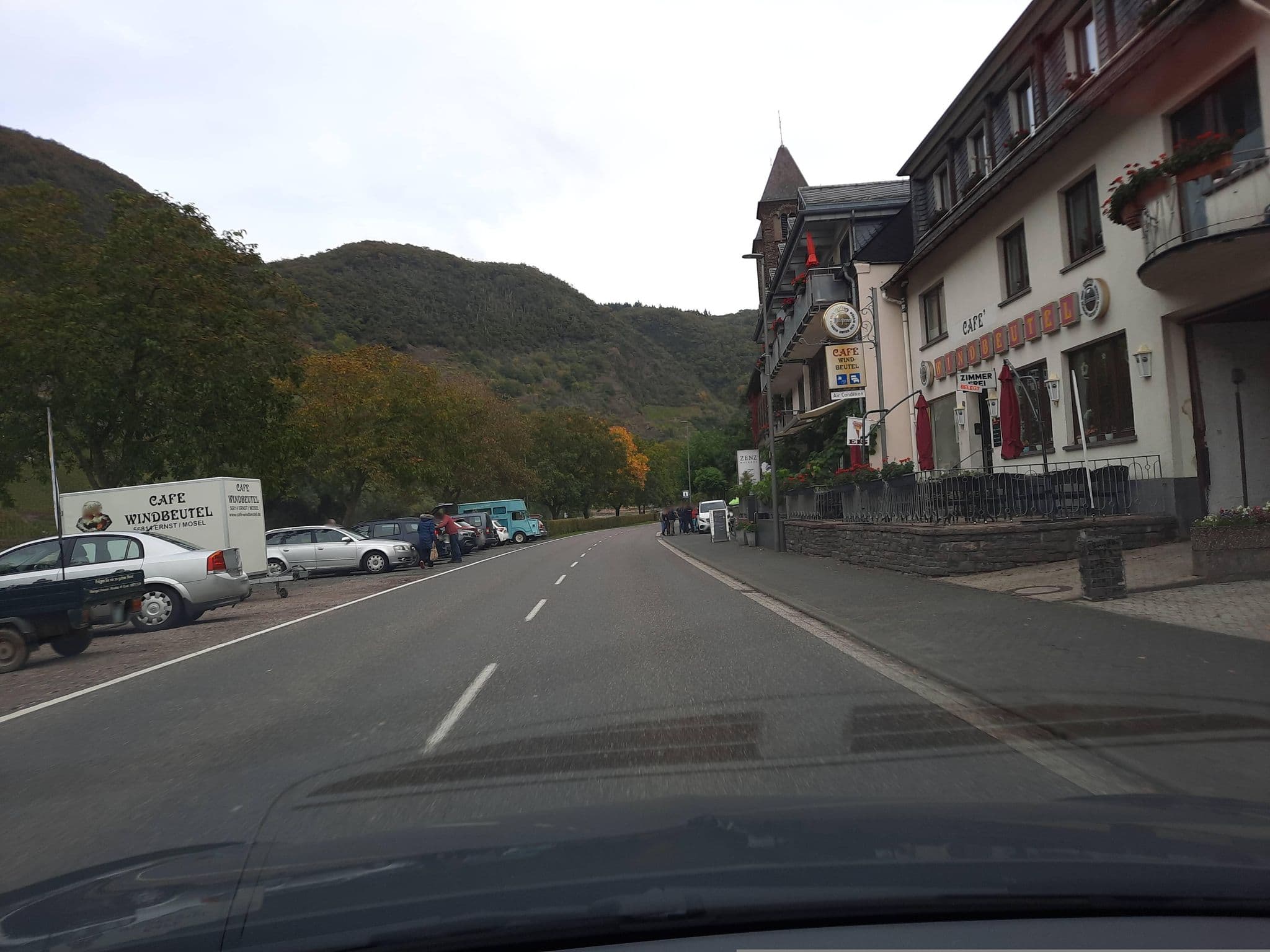 Street view near Weingut Hommes, Bruttig-Fankel — © Lowiekse (CC BY-SA · Mapillary)