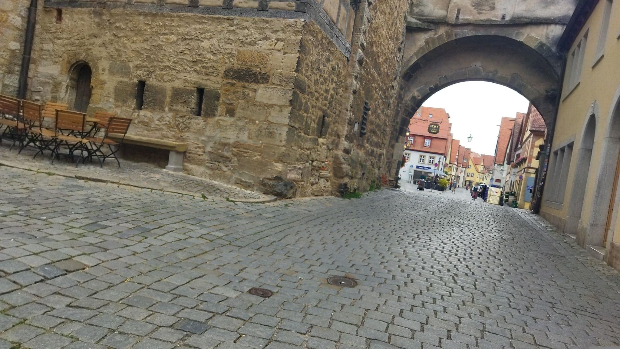 Street view near Stadt Sterne, Rothenburg ob der Tauber — © changchun1 (CC BY-SA · Mapillary)