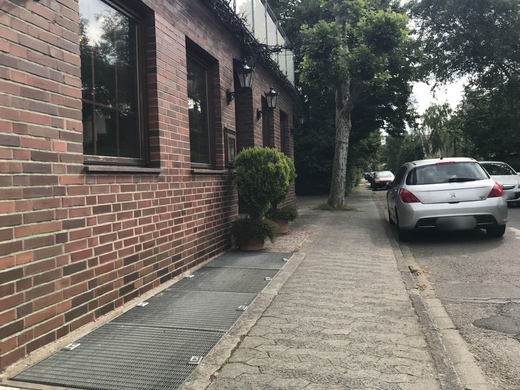 Street view near Neu Heidelberg, Eppelheim — © miguel_andrade (CC BY-SA · Mapillary)