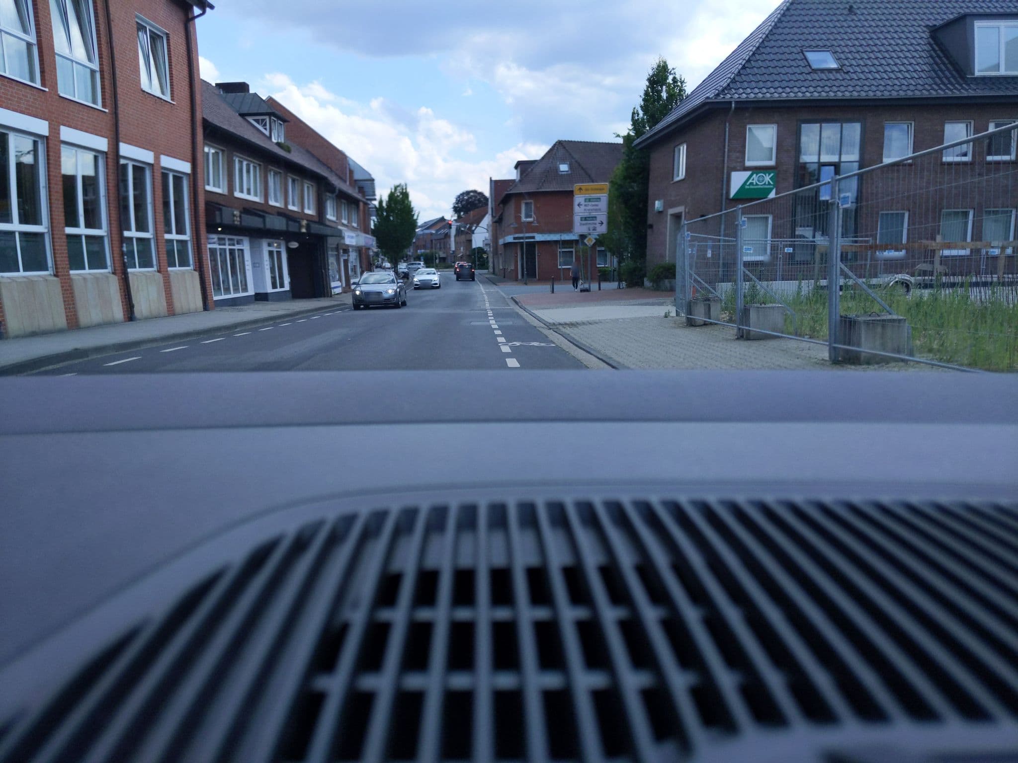 Street view near Hotel von Euch, Meppen — © martiensch (CC BY-SA · Mapillary)