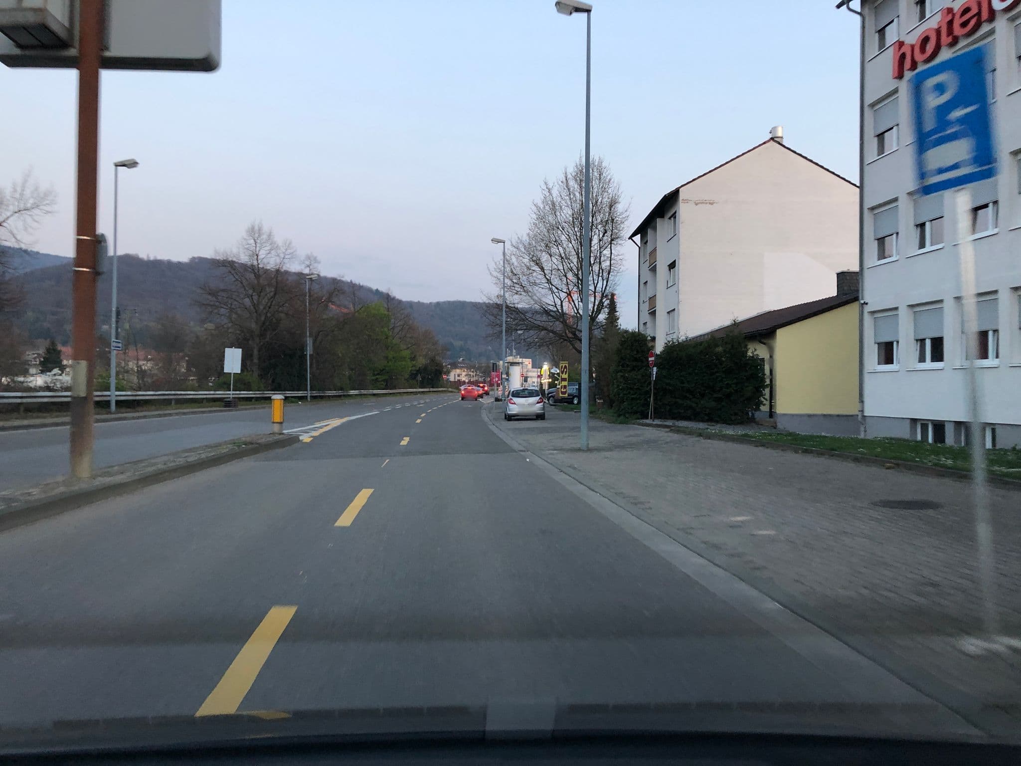 Street view near hotelo, Heidelberg — © knistertoni (CC BY-SA · Mapillary)