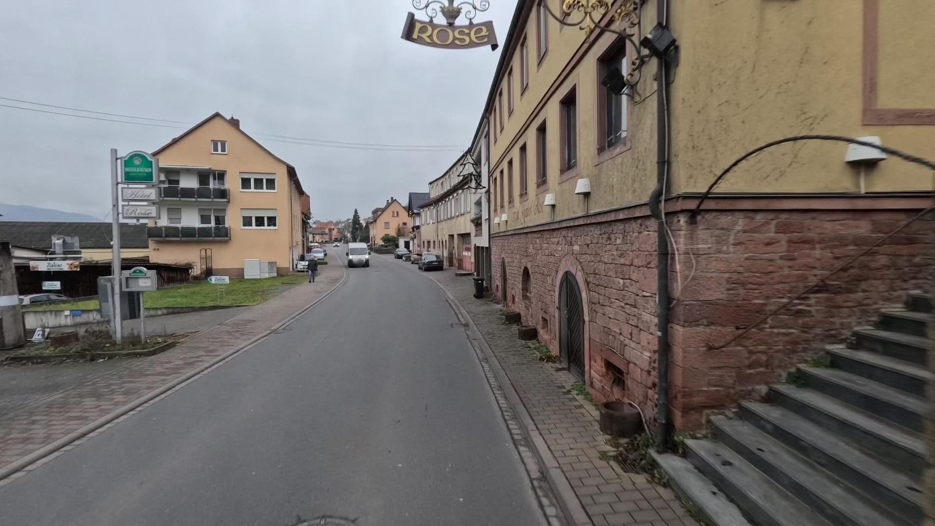 Street view near Rose, Eichenbühl — © bct (CC BY-SA · Mapillary)
