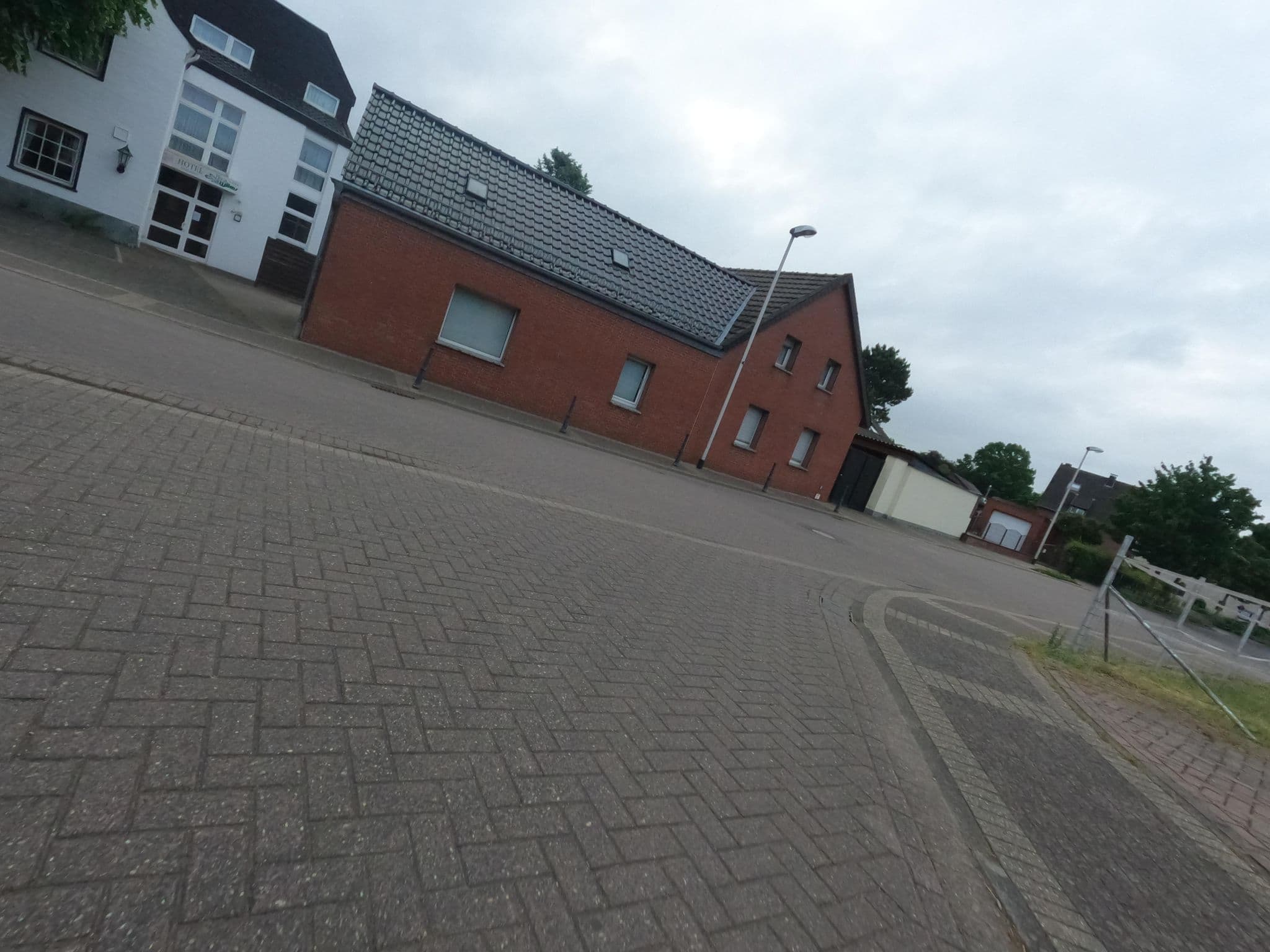 Street view near Alma, Wassenberg — © hektor1989 (CC BY-SA · Mapillary)