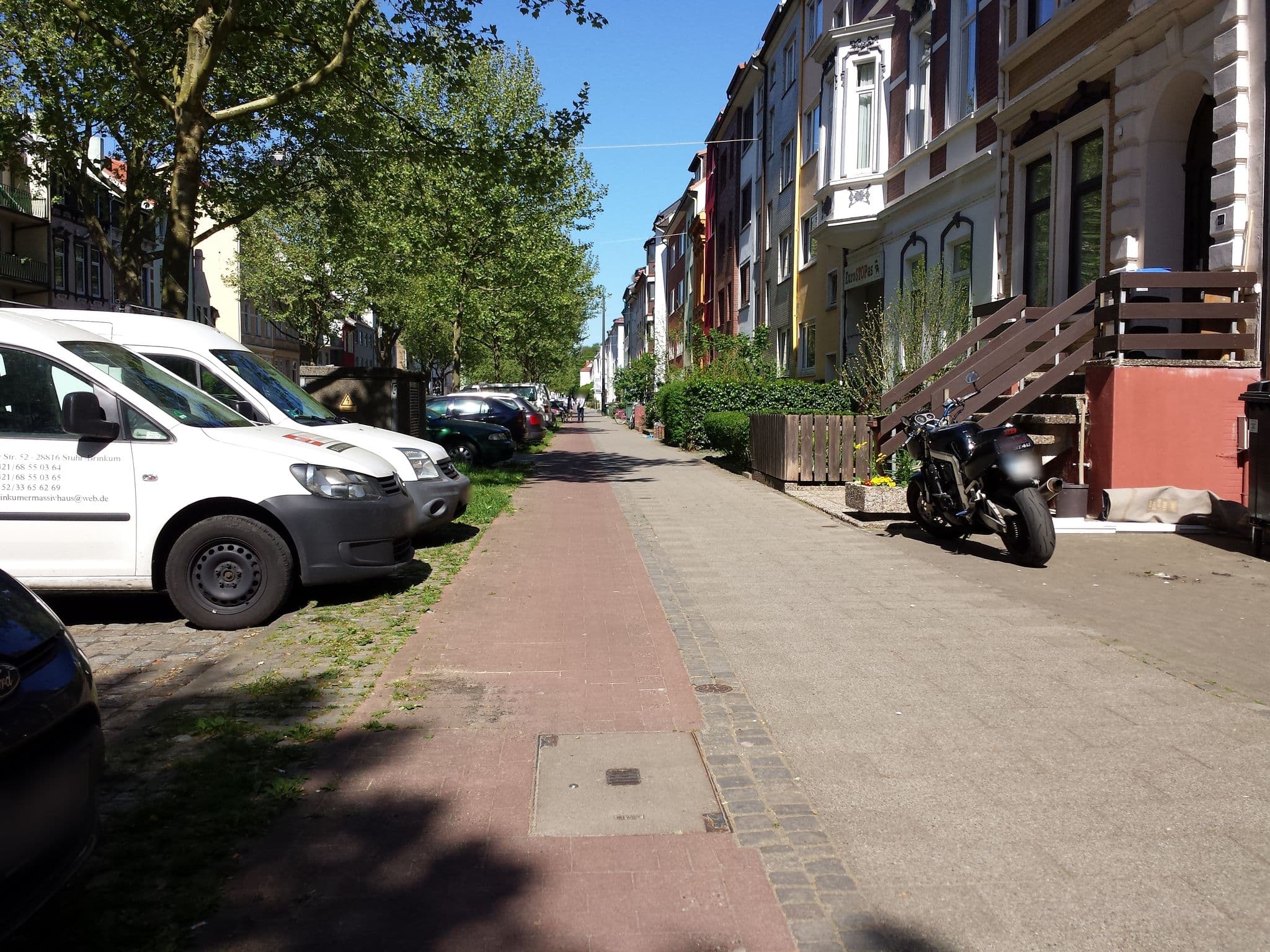 Street view near EuroStopas, Bremen — © hubert87 (CC BY-SA · Mapillary)