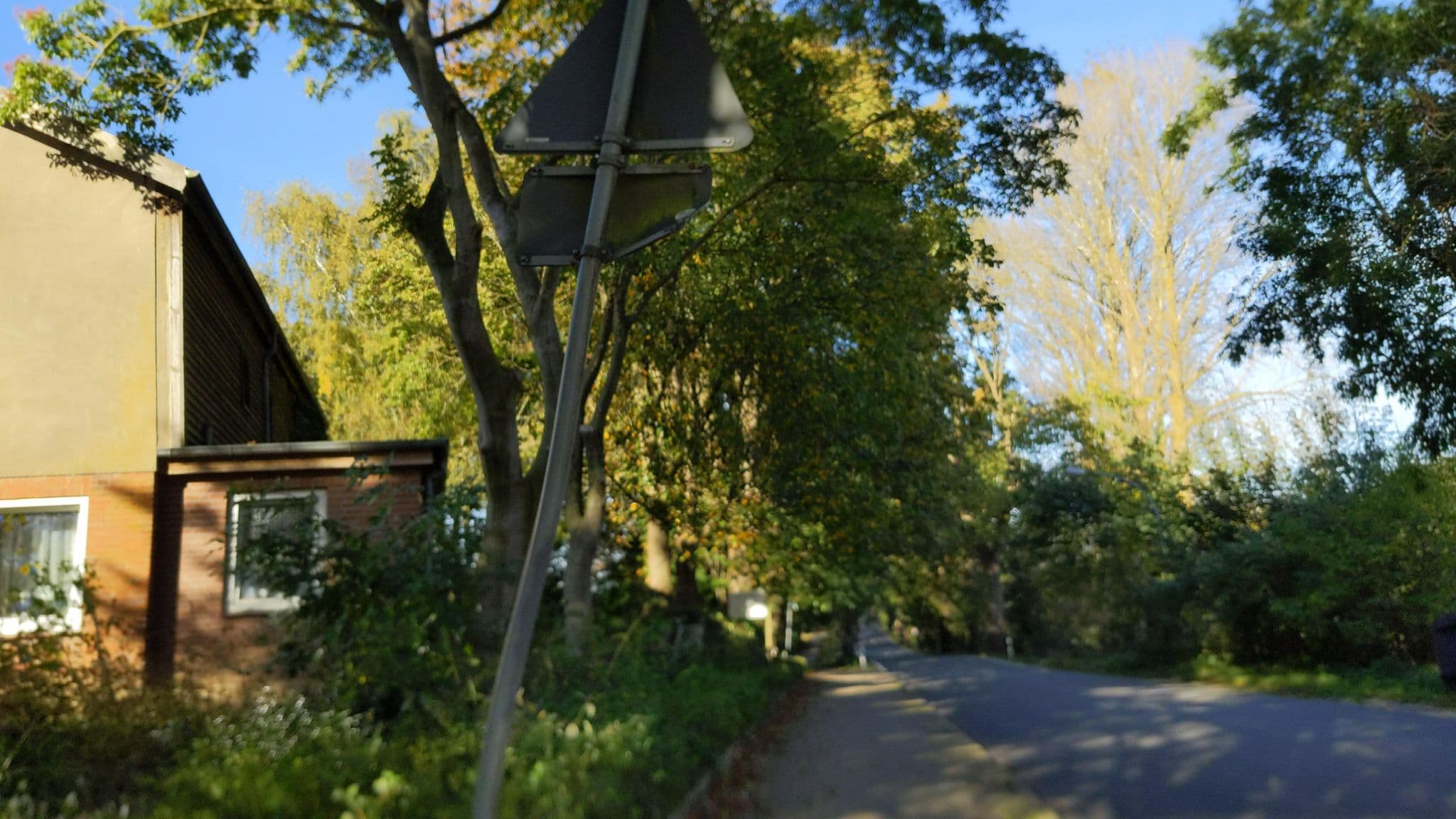 Street view near Ferienhof Rüschbrook, Eutin — © rasmustravemnd (CC BY-SA · Mapillary)