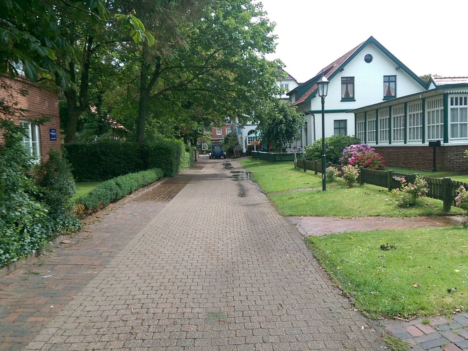 Street view near Zur Alten Inselkirche, Neuharlingersiel