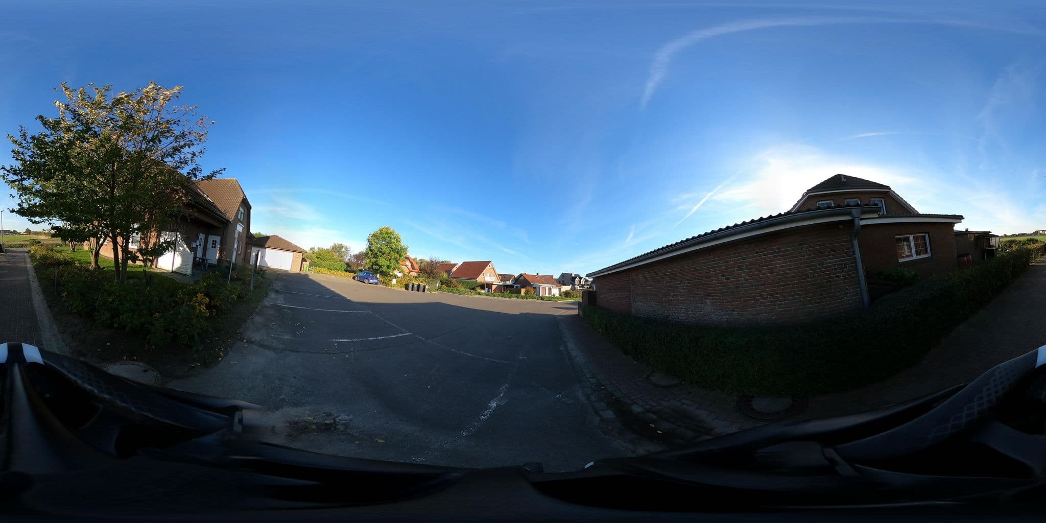 Street view near Haus Seedeich »Fynn«, Friedrichskoog — © stefanhrt (CC BY-SA · Mapillary)