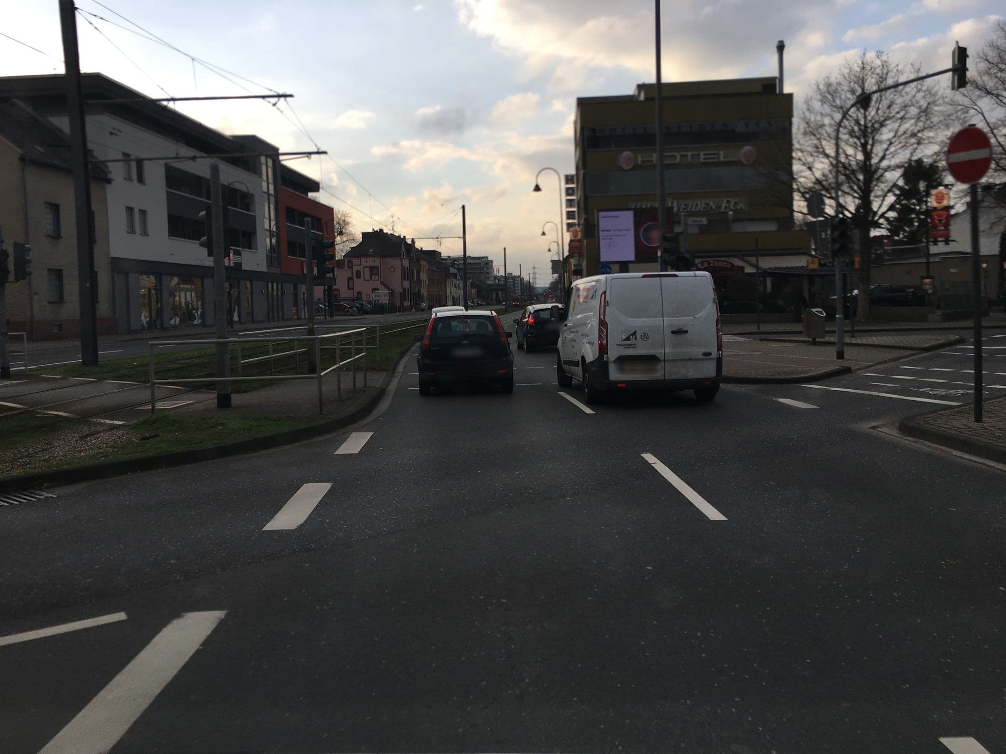 Street view near Hotel 1147, Frechen — © raymond (CC BY-SA · Mapillary)