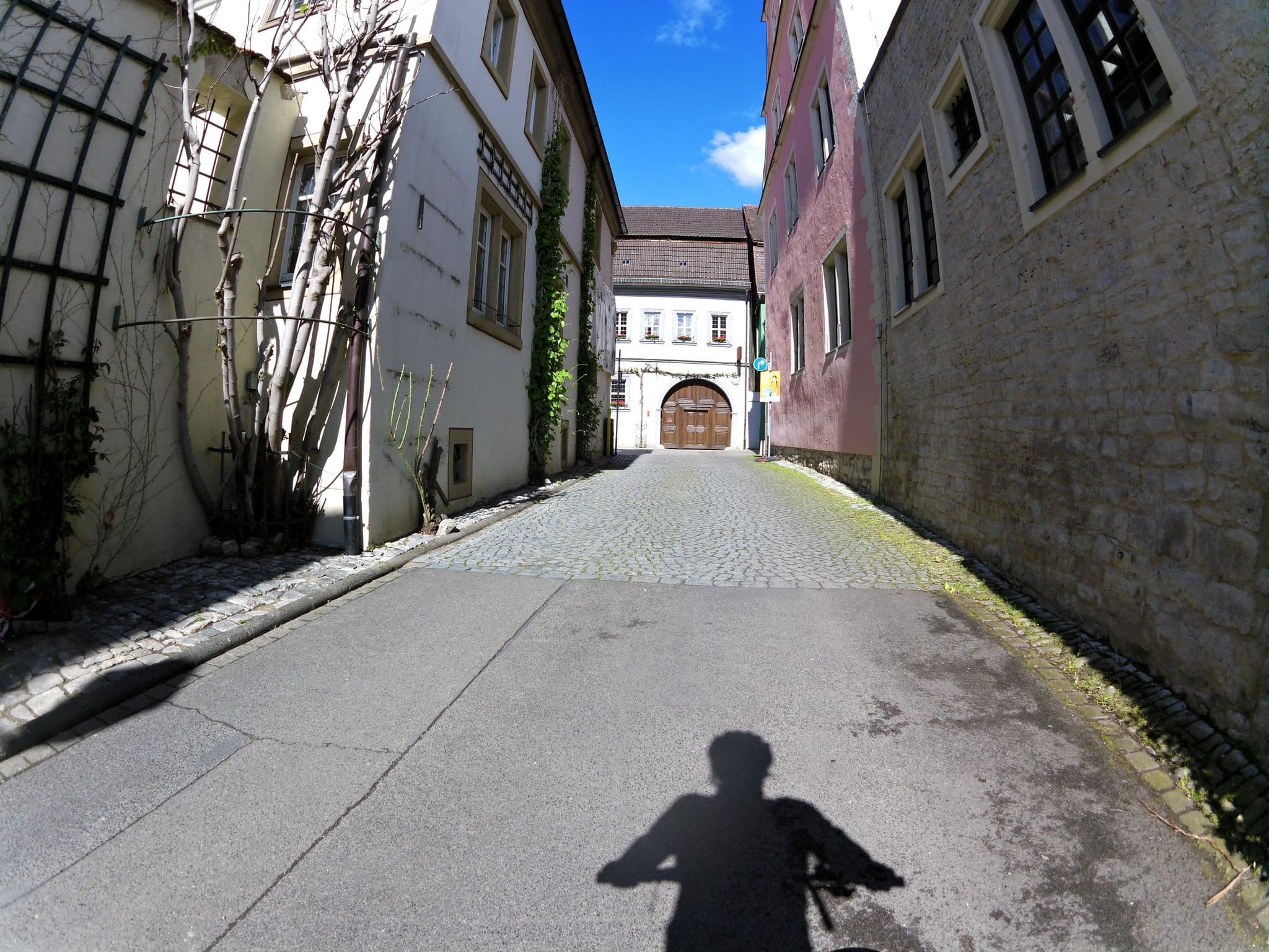 Street view near Hotel Vier Jahreszeiten, Volkach — © zoegglmeyr1 (CC BY-SA · Mapillary)