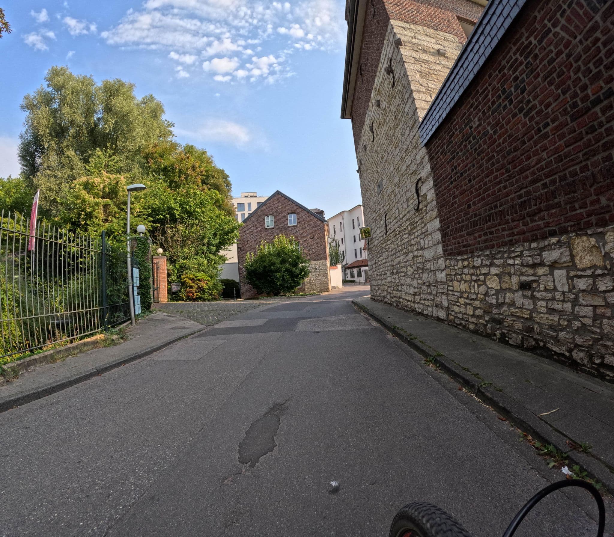 Street view near Boarding House Rathsmühle, Aachen — © madel (CC BY-SA · Mapillary)