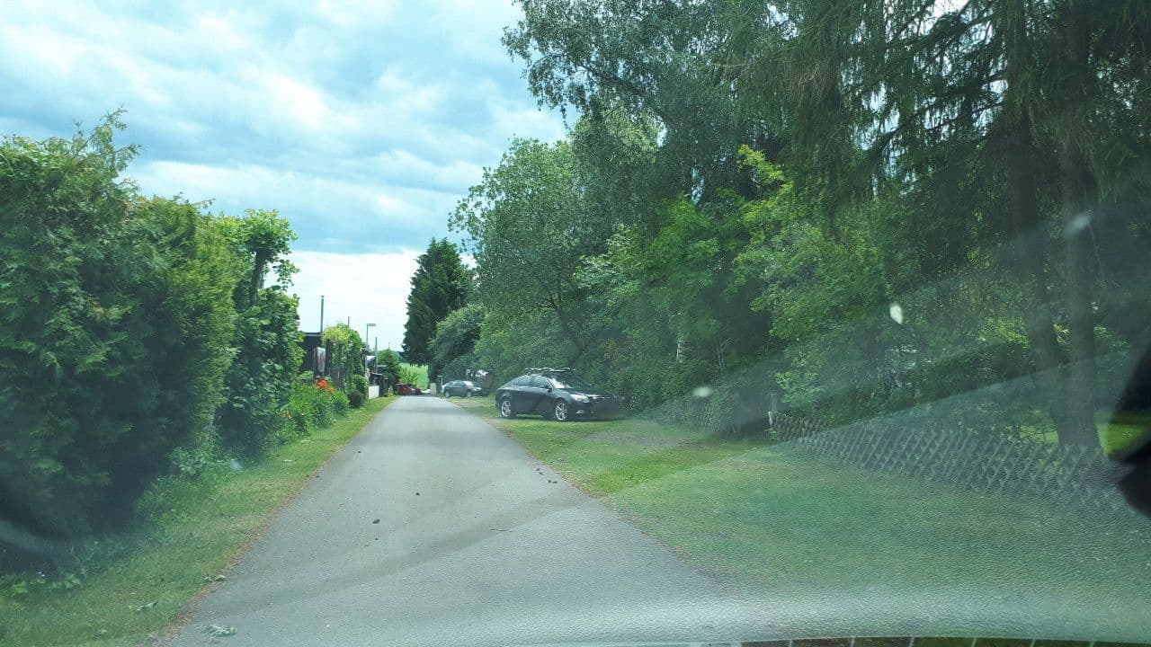 Street view near Feriendorf Pulvermaar, Gillenfeld — © elle (CC BY-SA · Mapillary)