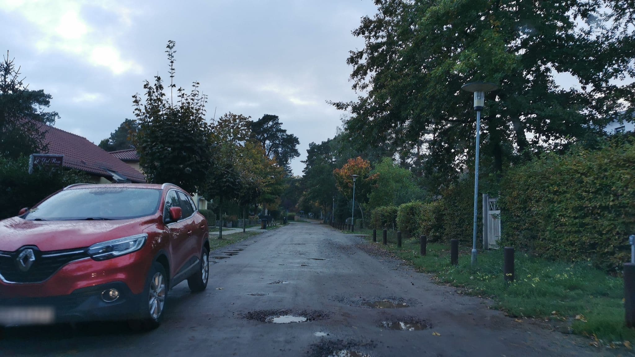 Street view near del Rose, Michendorf — © imjeremy (CC BY-SA · Mapillary)