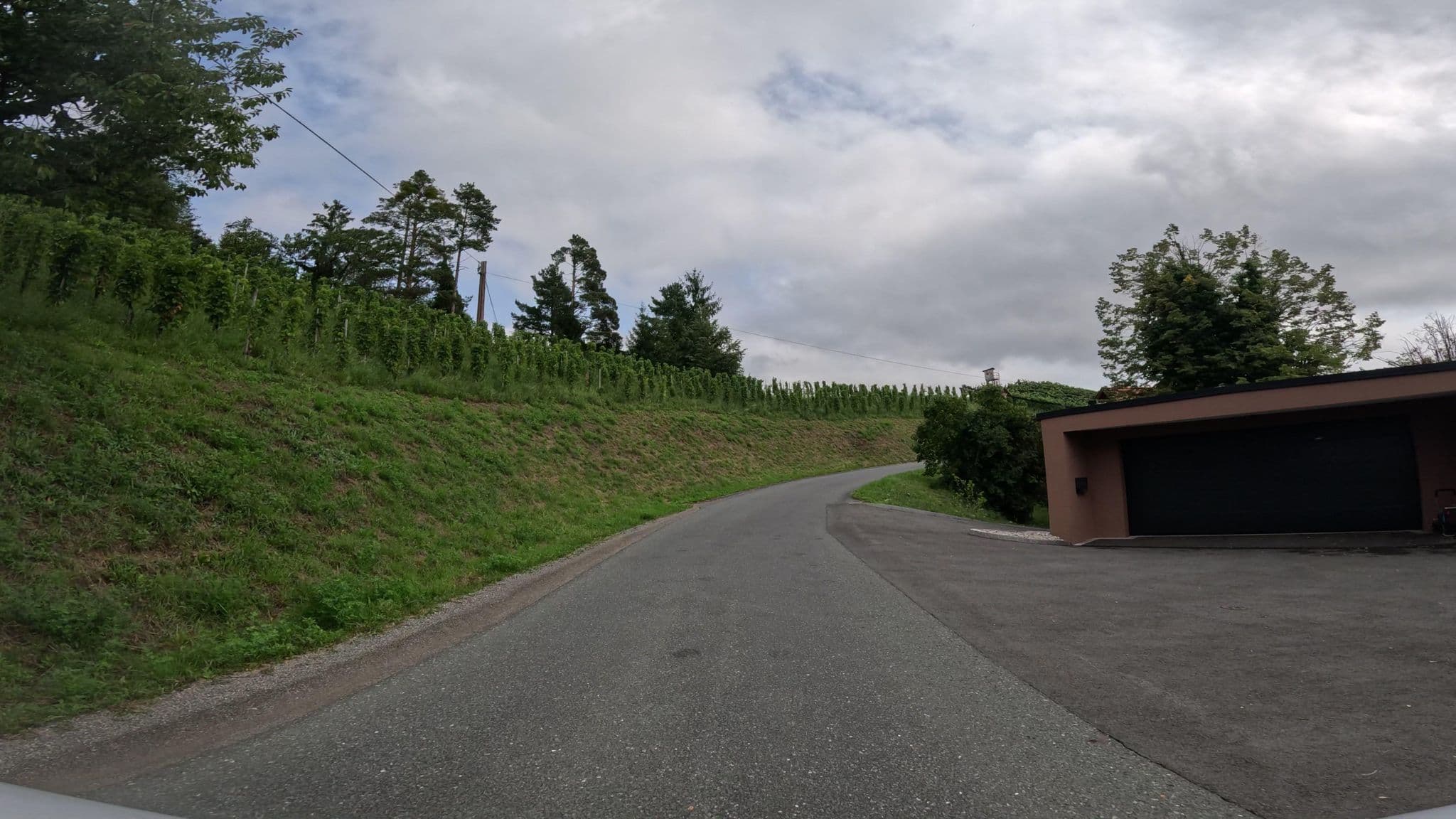 Street view near Jaunegg Daniel, Gleinstätten — © djpixel (CC BY-SA · Mapillary)
