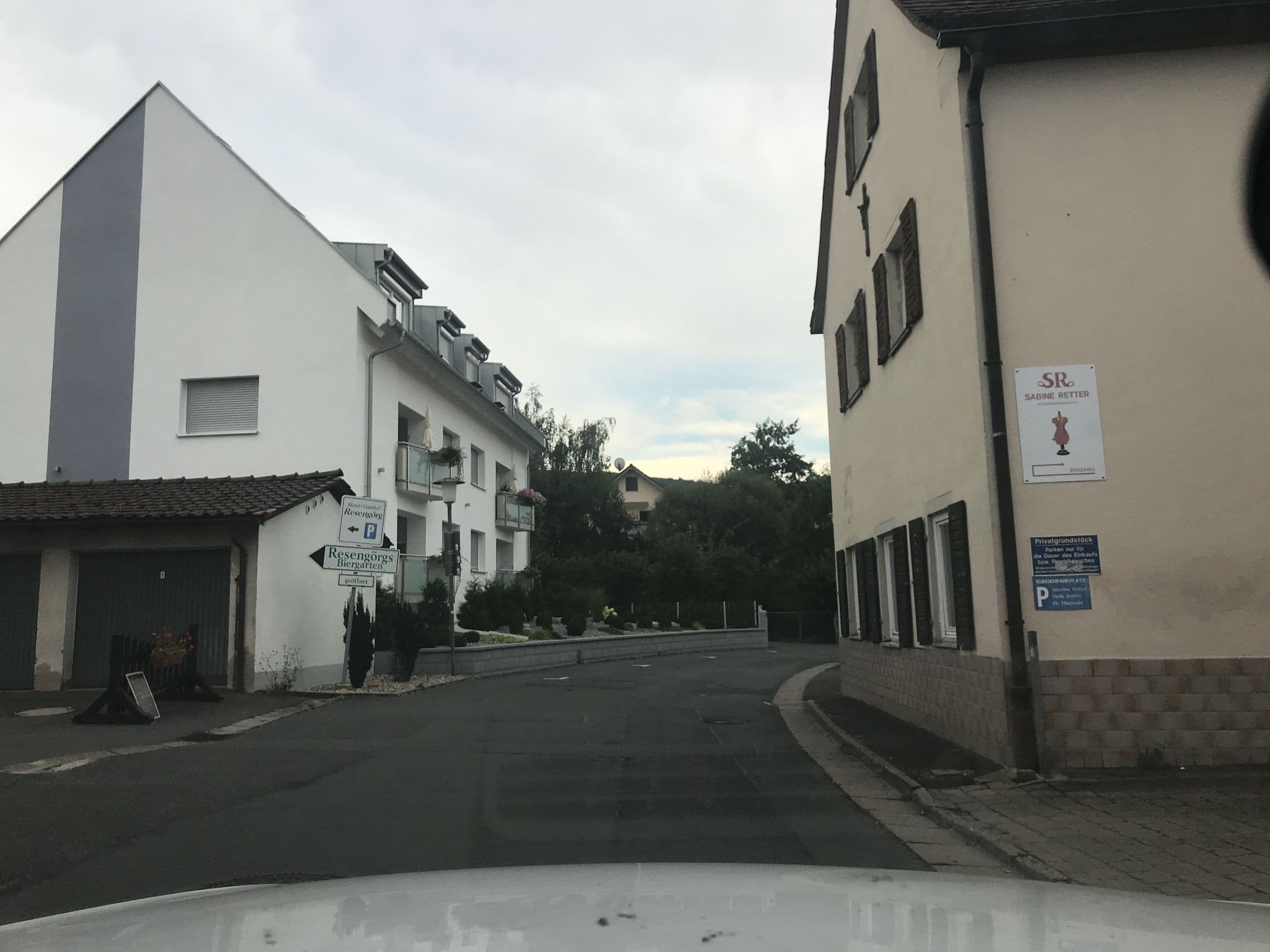 Street view near Hotel Resengörg, Ebermannstadt — © chhe (CC BY-SA · Mapillary)