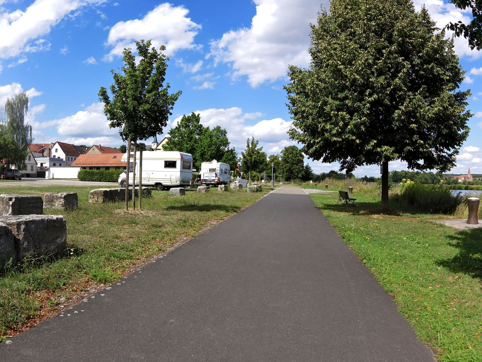 Street view near Wohnmobilstellplatz Mainlände Wipfeld, Wipfeld — © zoegglmeyr (CC BY-SA · Mapillary)