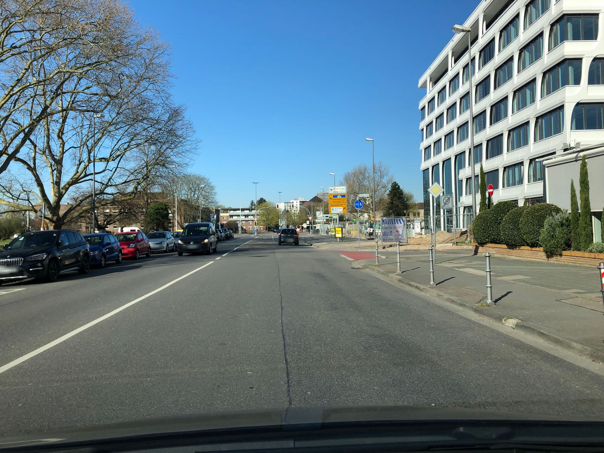 Street view near Cafe Hotel Frisch, Heidelberg — © knistertoni (CC BY-SA · Mapillary)