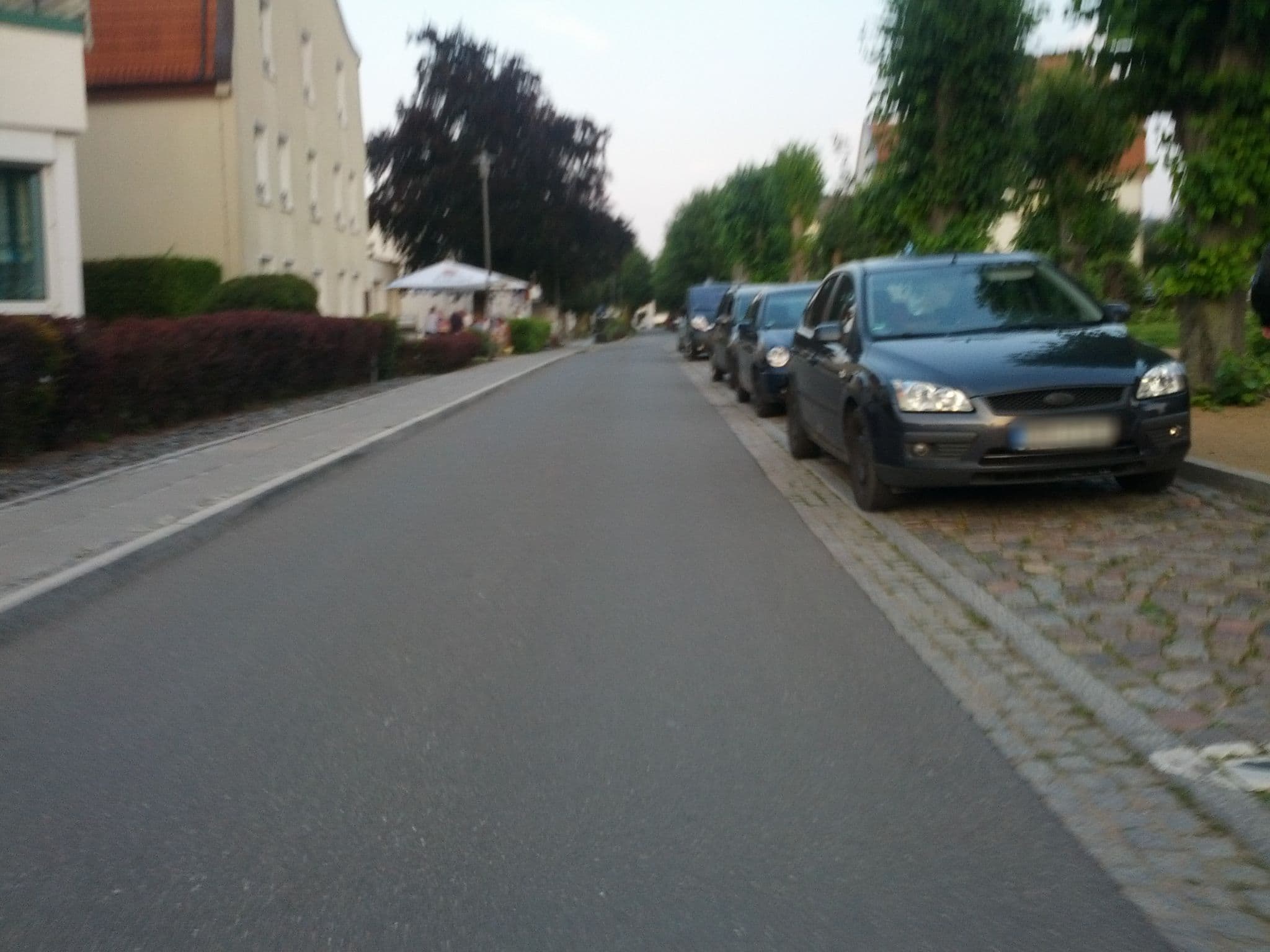 Street view near Edison Ferien und Tagungshotel, Ostseebad Kühlungsborn — © zoegglmeyr (CC BY-SA · Mapillary)