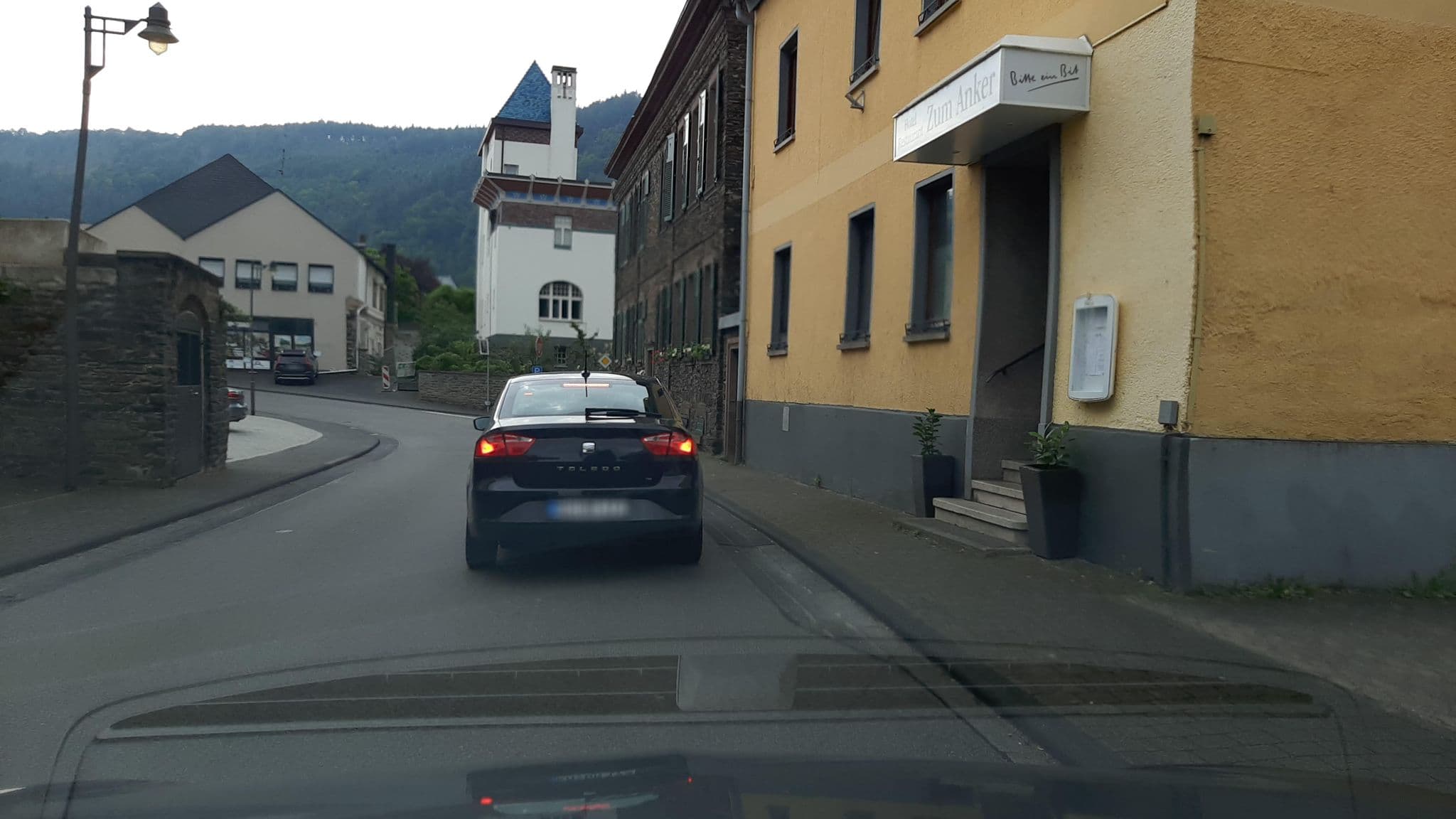 Street view near Mosel-Hotel Zum Anker, Traben-Trarbach — © Lowiekse (CC BY-SA · Mapillary)