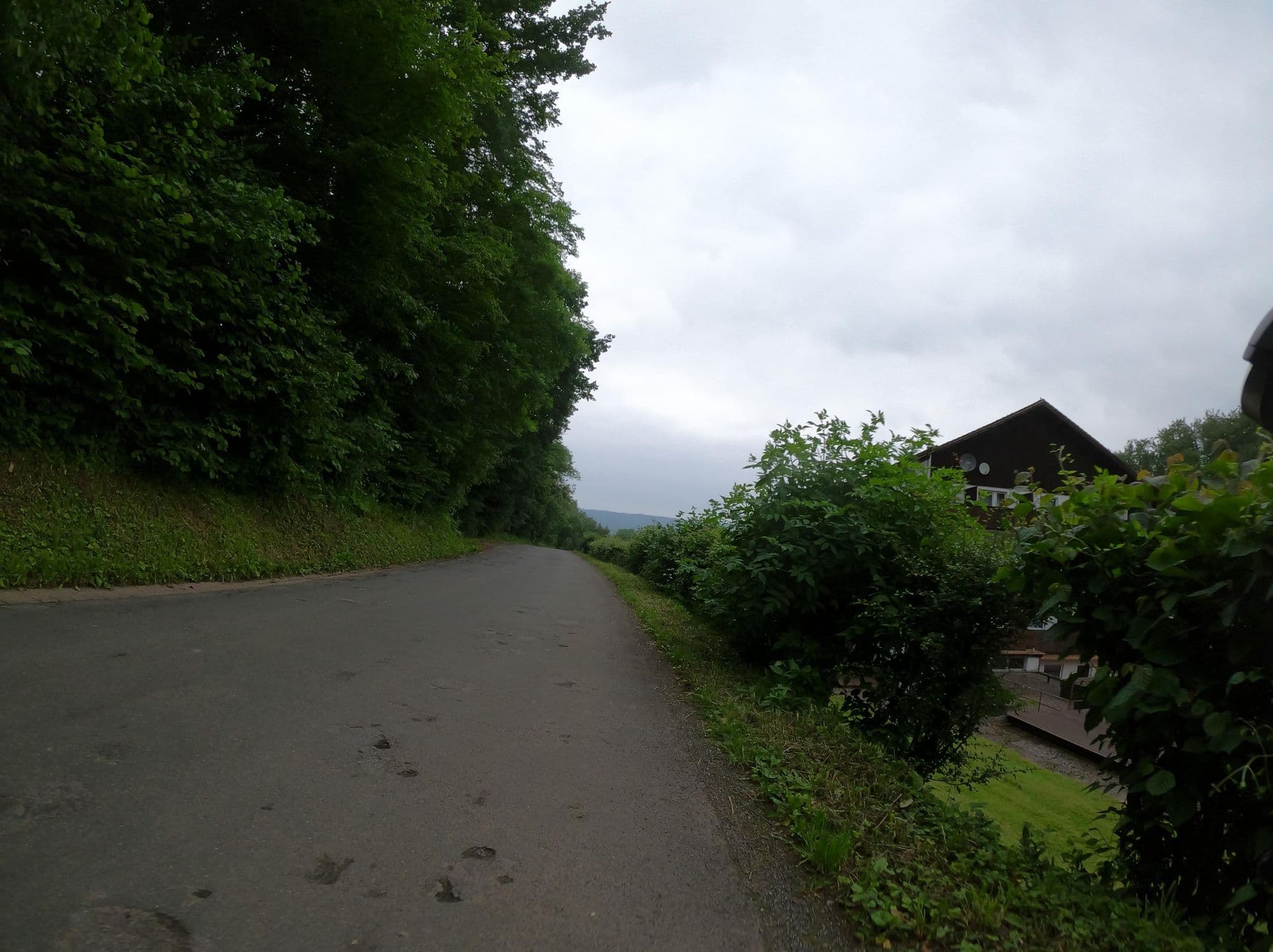Street view near Waldhotel Mühlenhof, Hessisch Oldendorf — © Langfahrer (CC BY-SA · Mapillary)