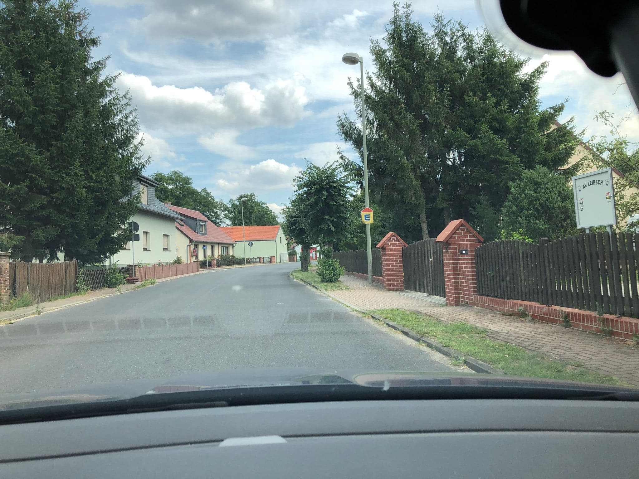 Street view near Zum goldenen Stern, Halbe — © atze777 (CC BY-SA · Mapillary)
