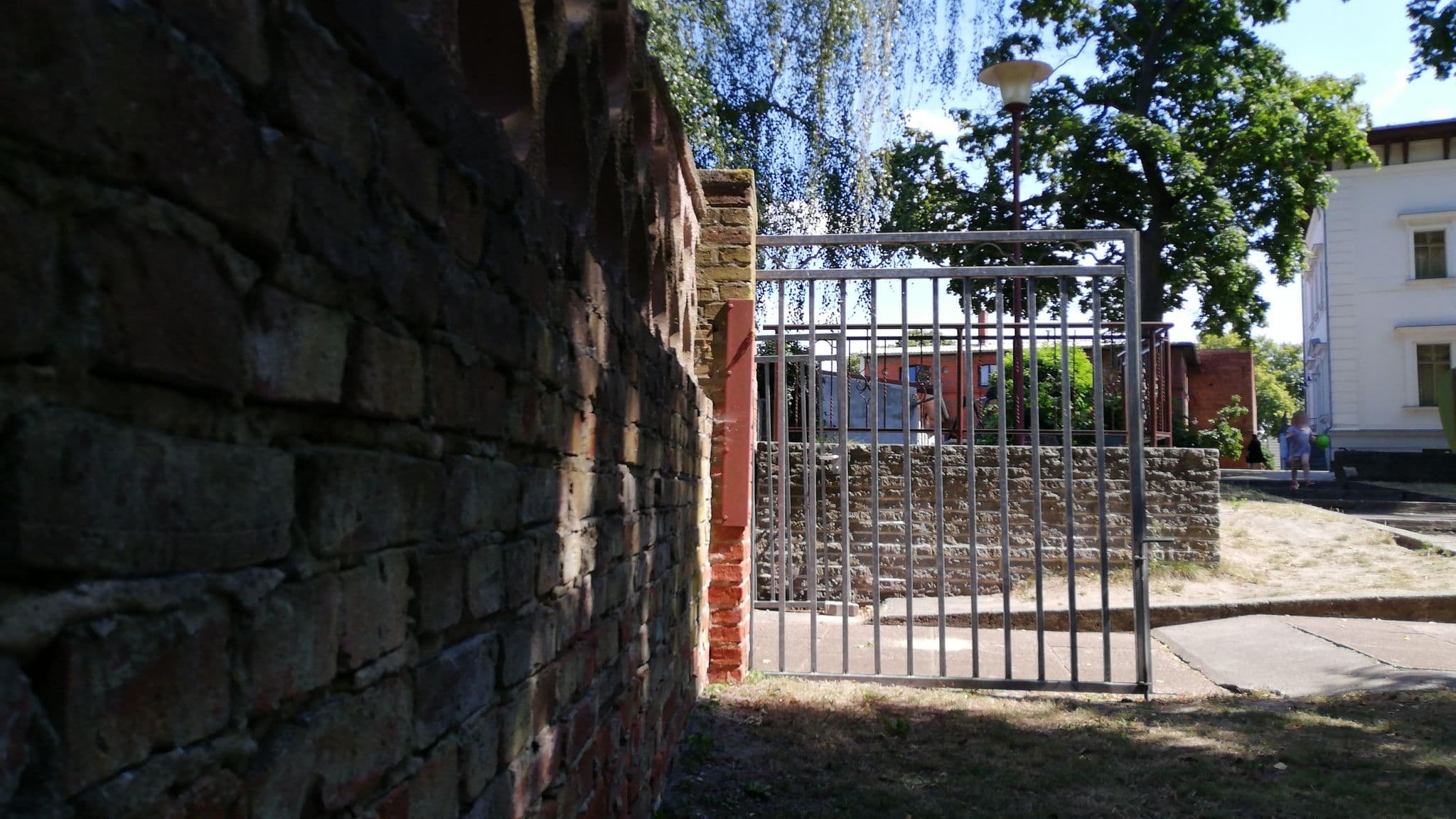 Street view near Jugendherberge Milow - Carl Bolle, Premnitz — © matapiet (CC BY-SA · Mapillary)