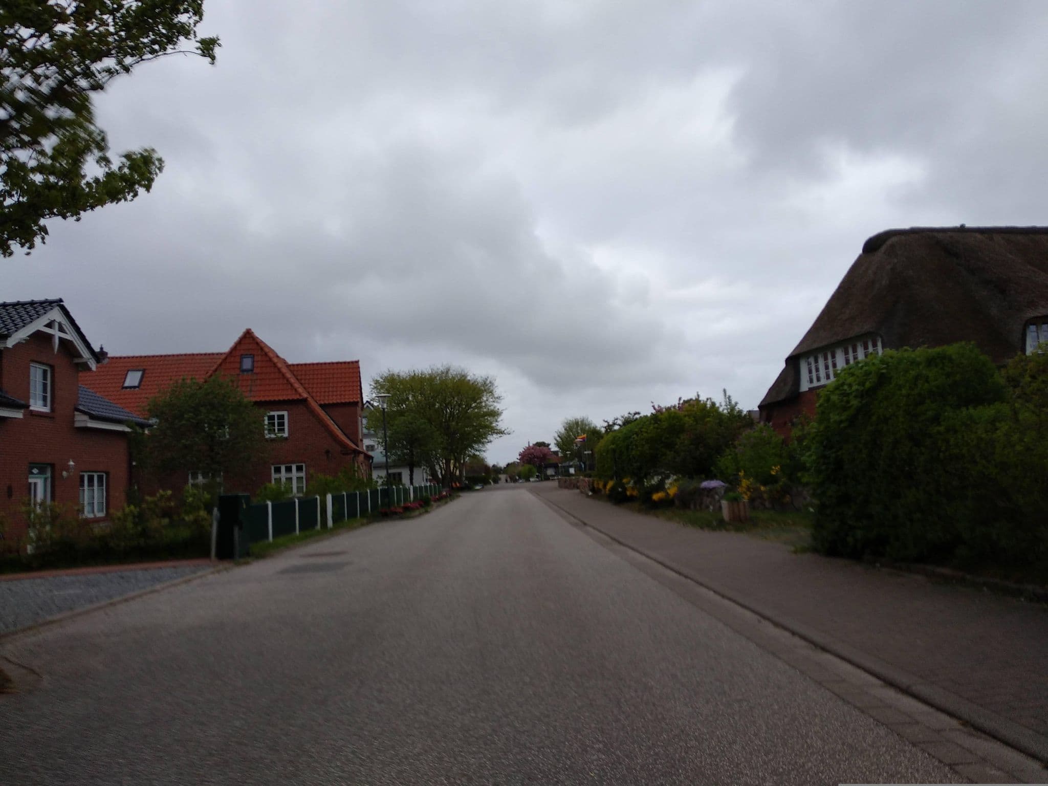 Street view near Leineweber, Wyk auf Föhr — © steinm (CC BY-SA · Mapillary)
