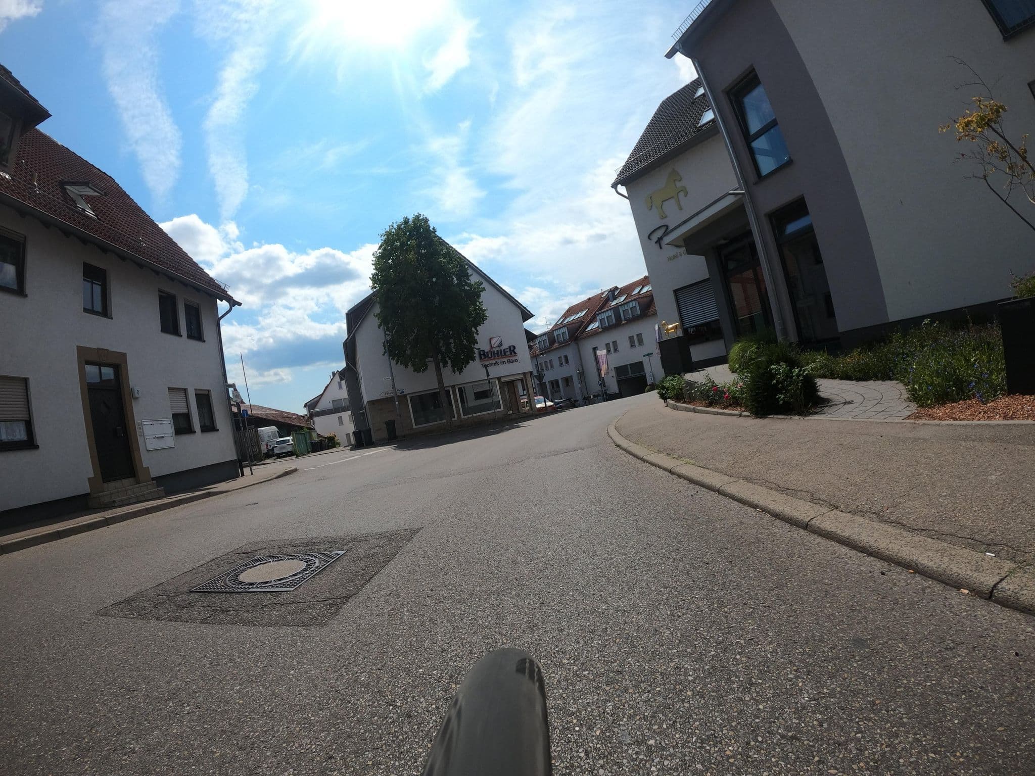 Street view near Rössle, Möglingen — © plexi32 (CC BY-SA · Mapillary)