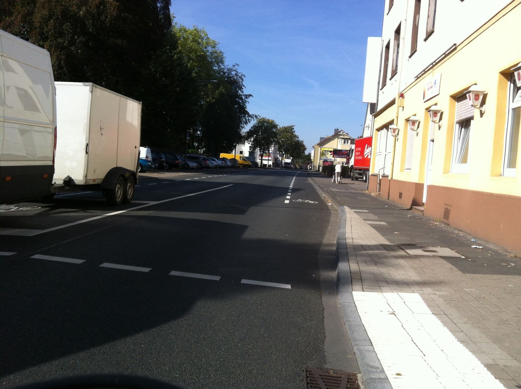 Street view near SMARTY Hotel, Eil — © ifjj1ref (CC BY-SA · Mapillary)