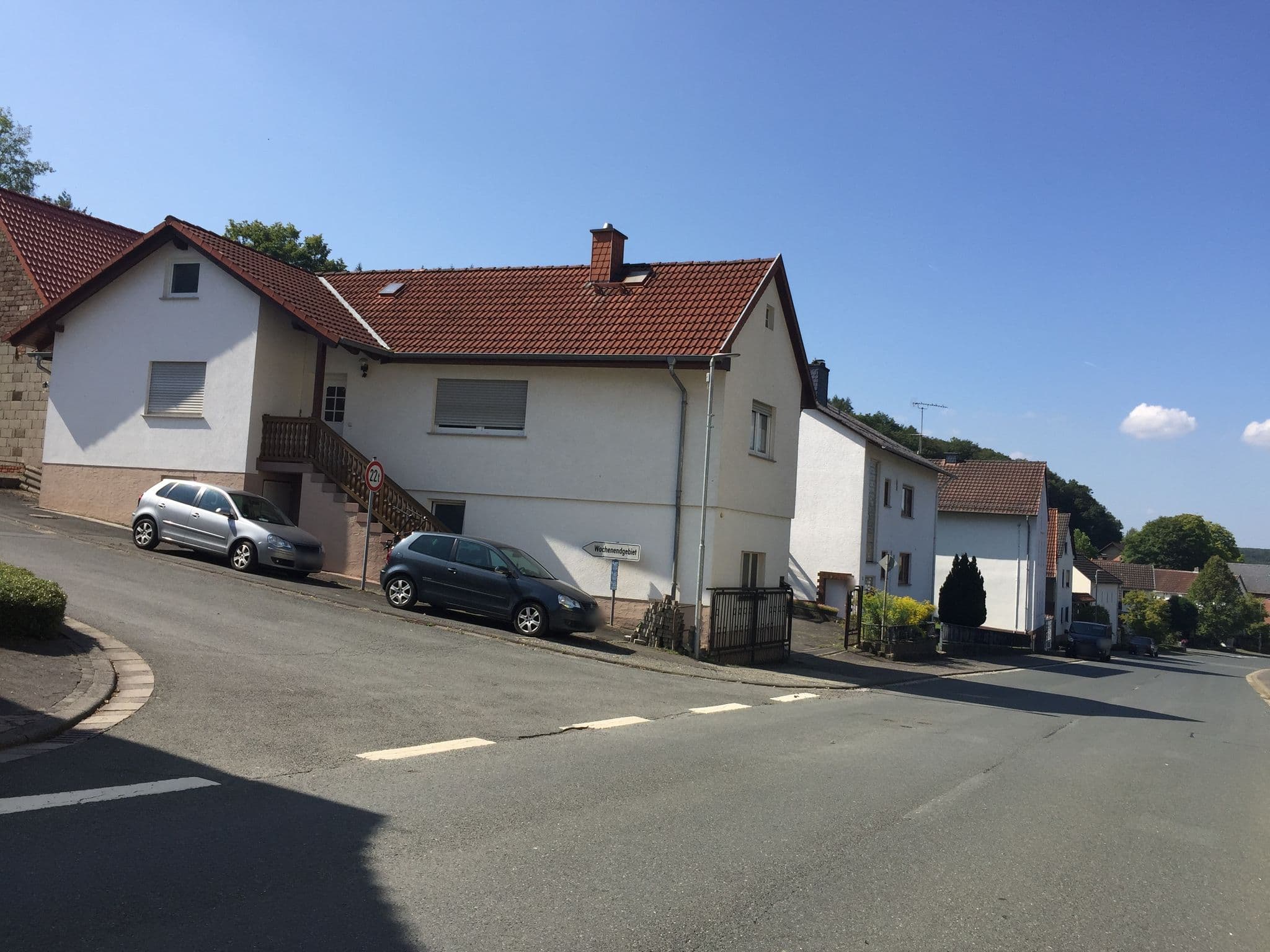 Street view near Weiperfelder Hof, Grävenwiesbach — © troher15 (CC BY-SA · Mapillary)