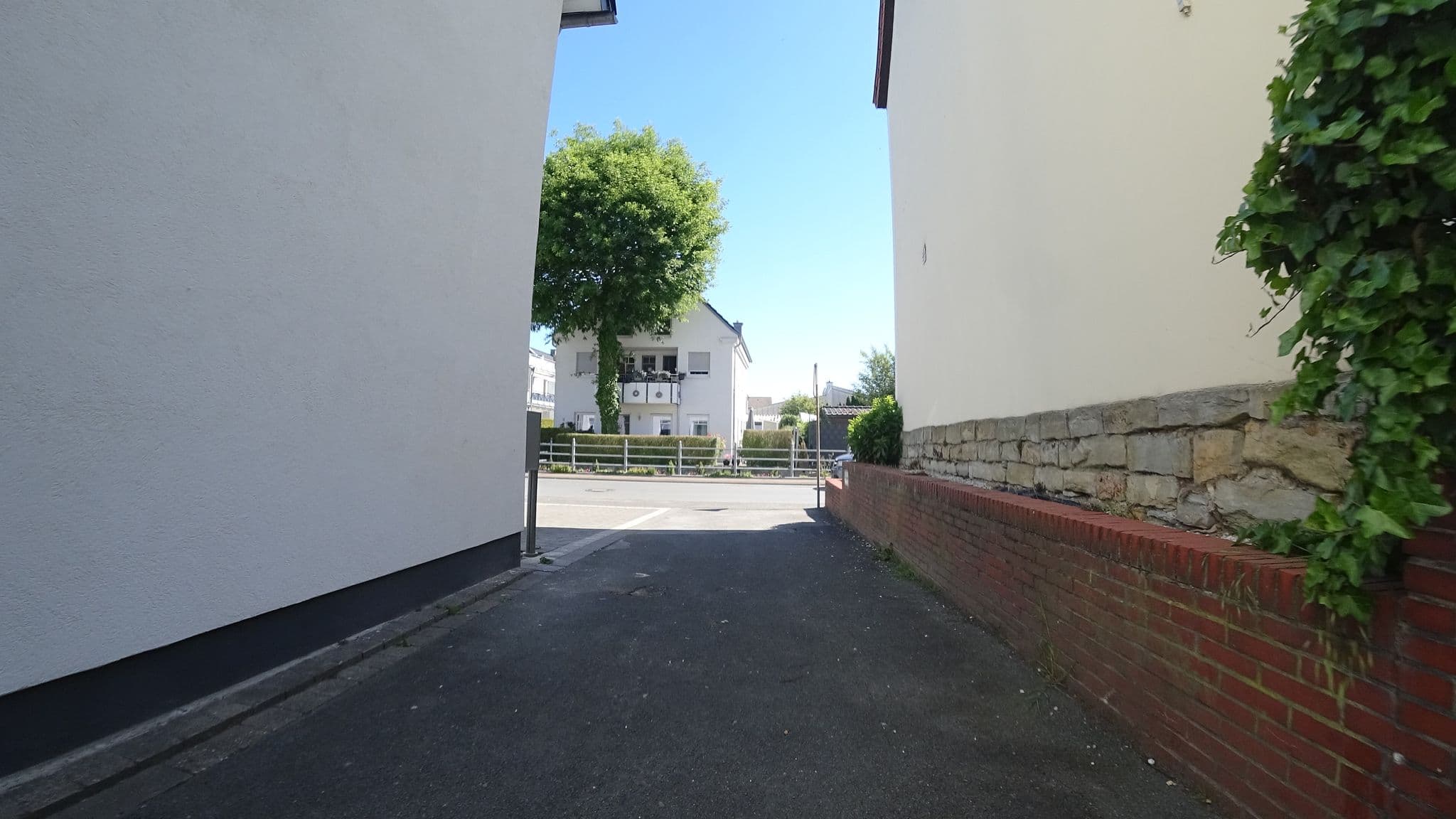 Street view near Haus Christian, Erwitte — © flohoff (CC BY-SA · Mapillary)
