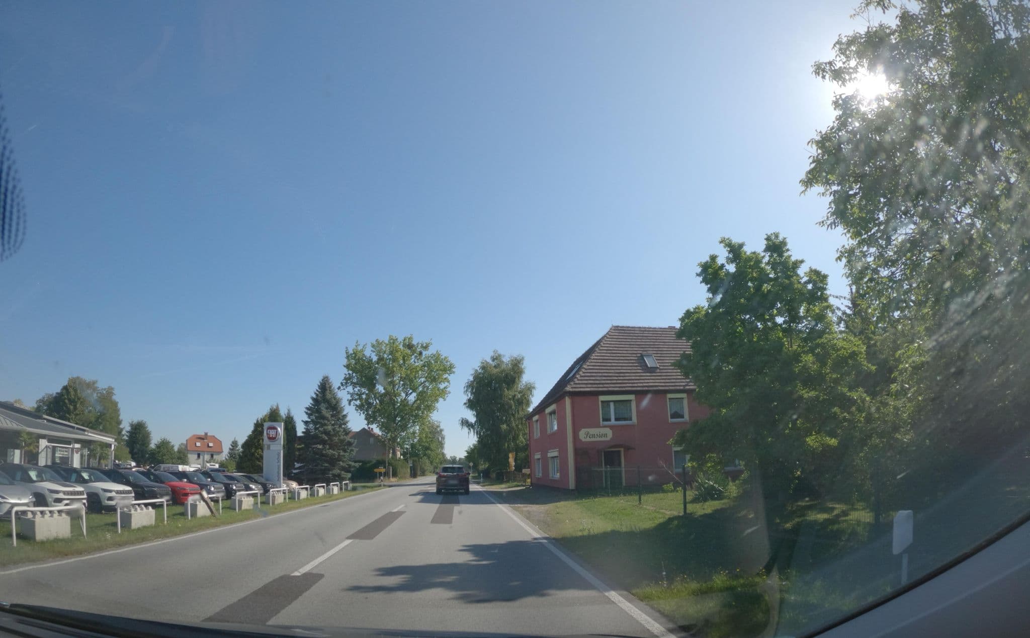 Street view near Pension "Zum Schweizerhaus", Löbau — © atze02 (CC BY-SA · Mapillary)