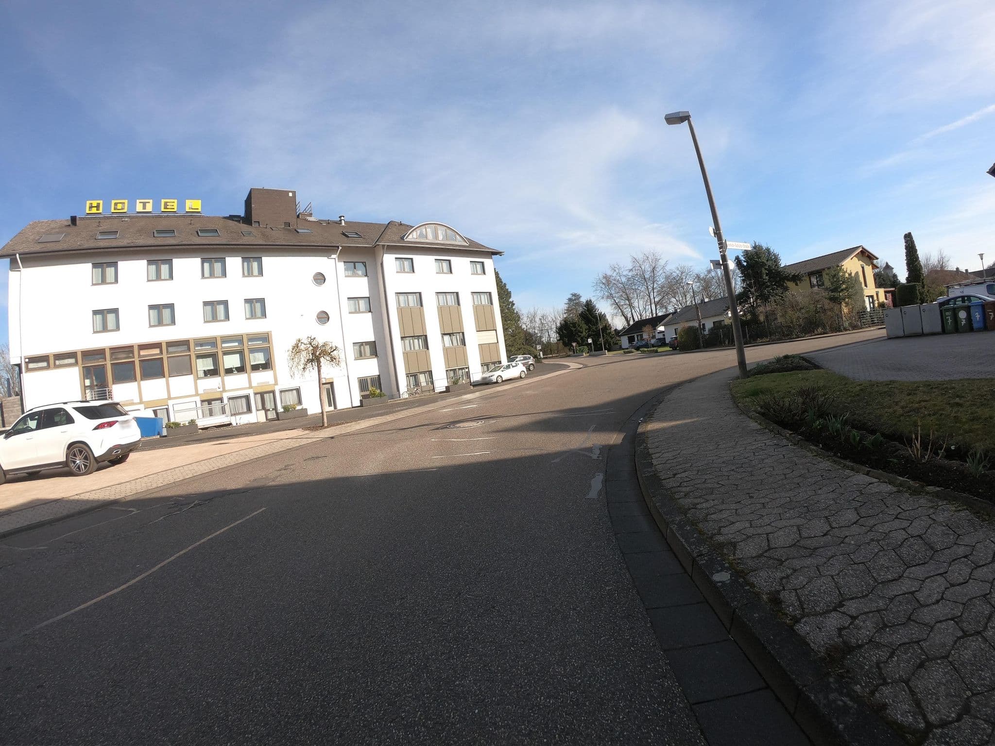 Street view near Euro-Hotel, Kaltenengers — © bernd1960 (CC BY-SA · Mapillary)