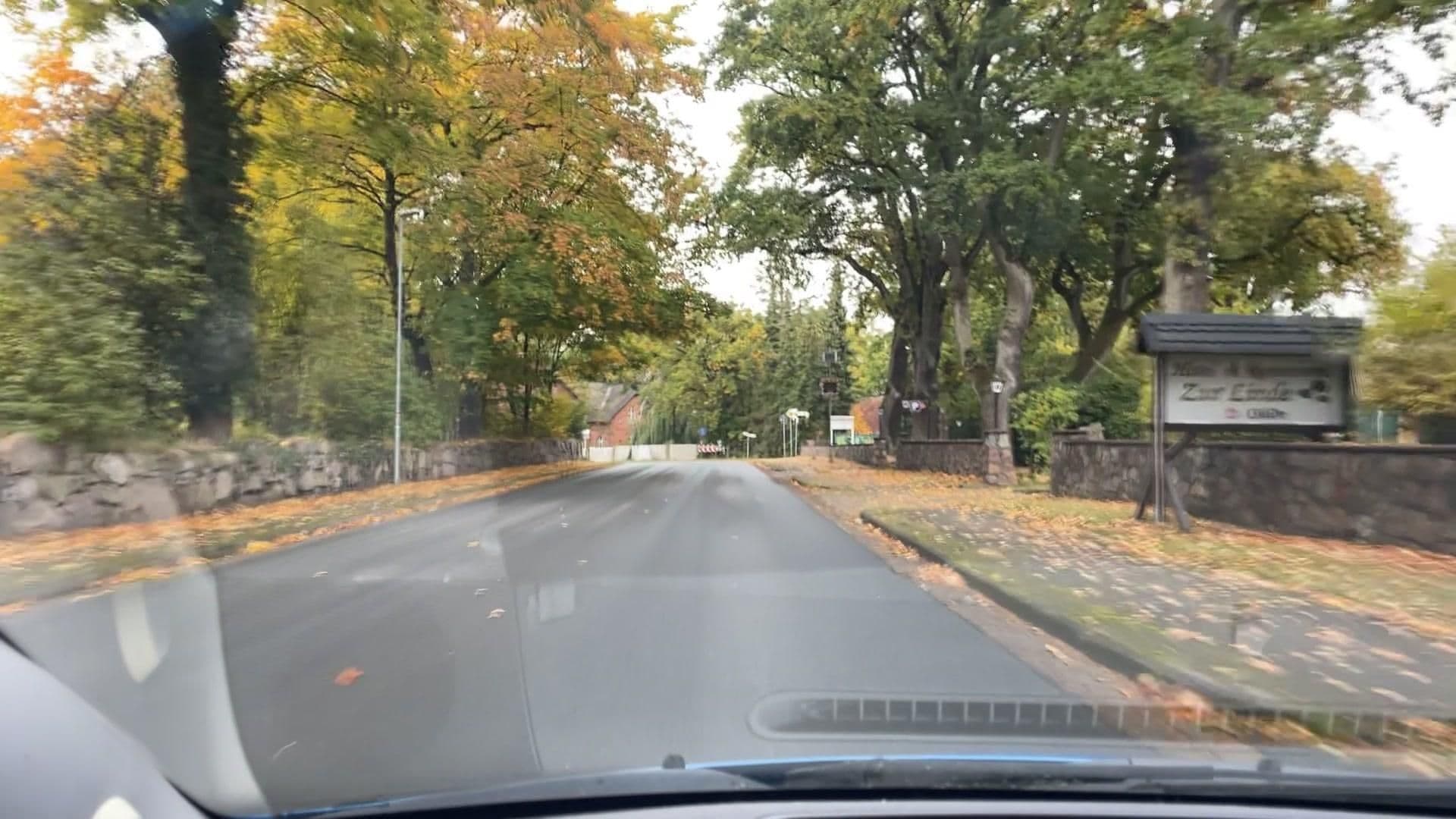 Street view near Zur Linde, Altenmedingen — © hotteliene (CC BY-SA · Mapillary)