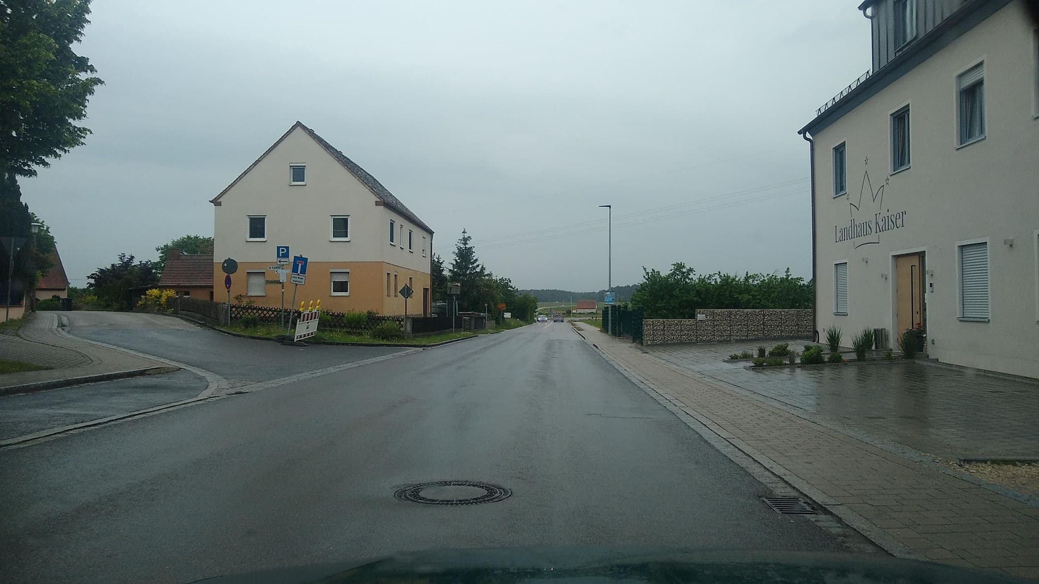 Street view near Landhaus Kaiser, Abenberg — © wegavision (CC BY-SA · Mapillary)