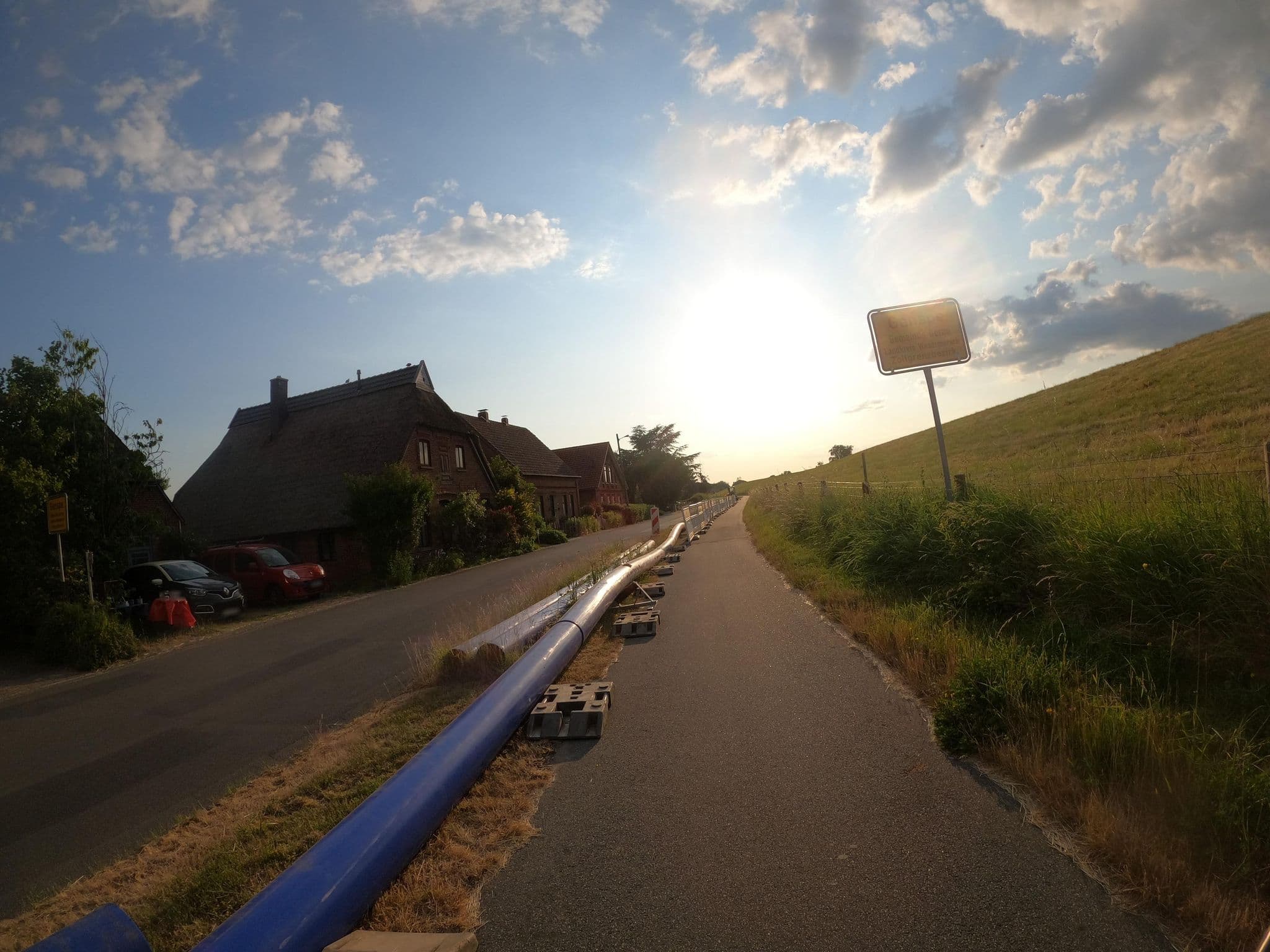 Street view near Dat lütte Huus achtern Diek, Lemwerder — © VIA_KK (CC BY-SA · Mapillary)