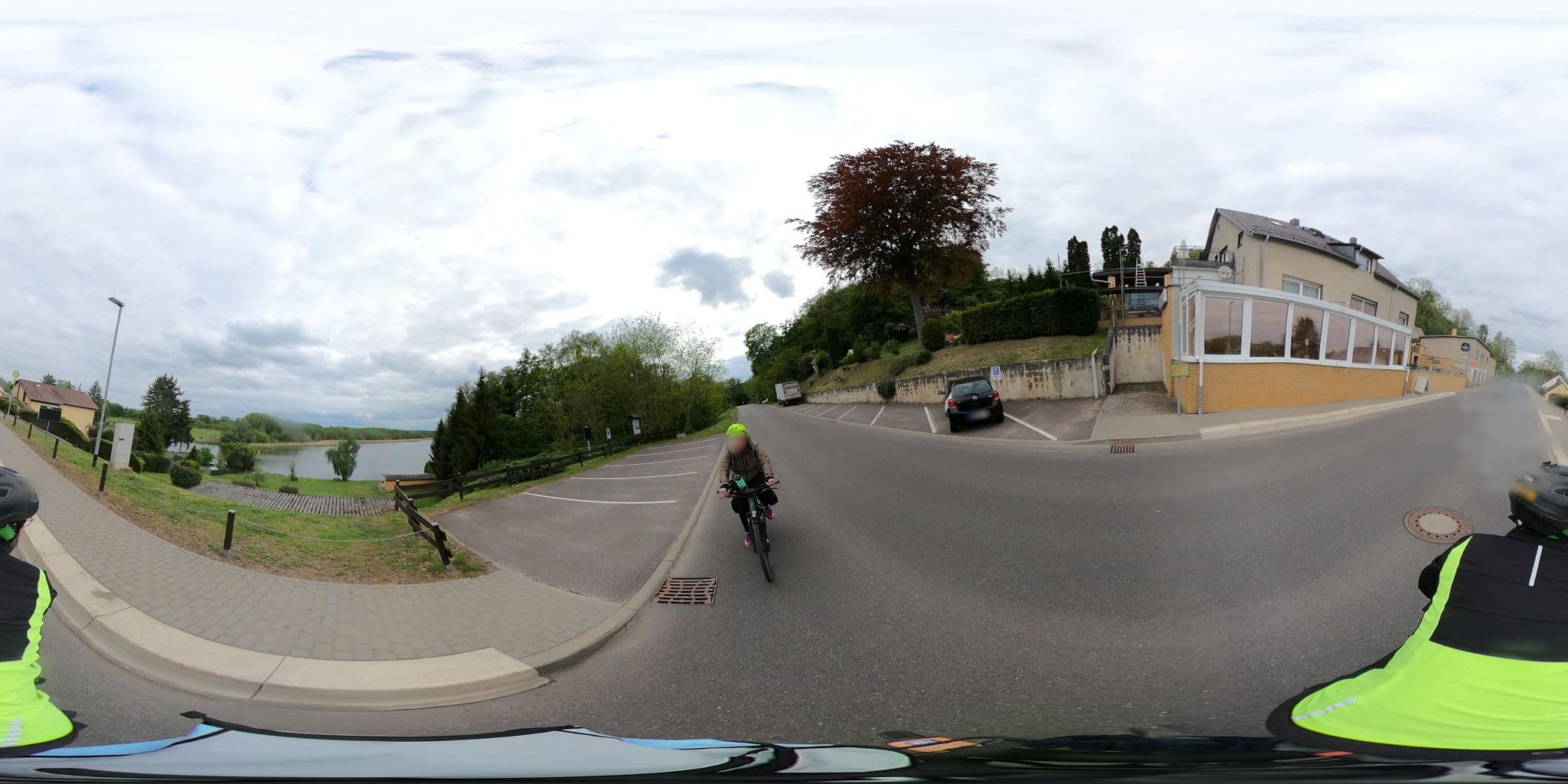 Street view near Café, Pension & Restaurant "Seeblick", Oderberg — © RowerowyRozboojnik (CC BY-SA · Mapillary)