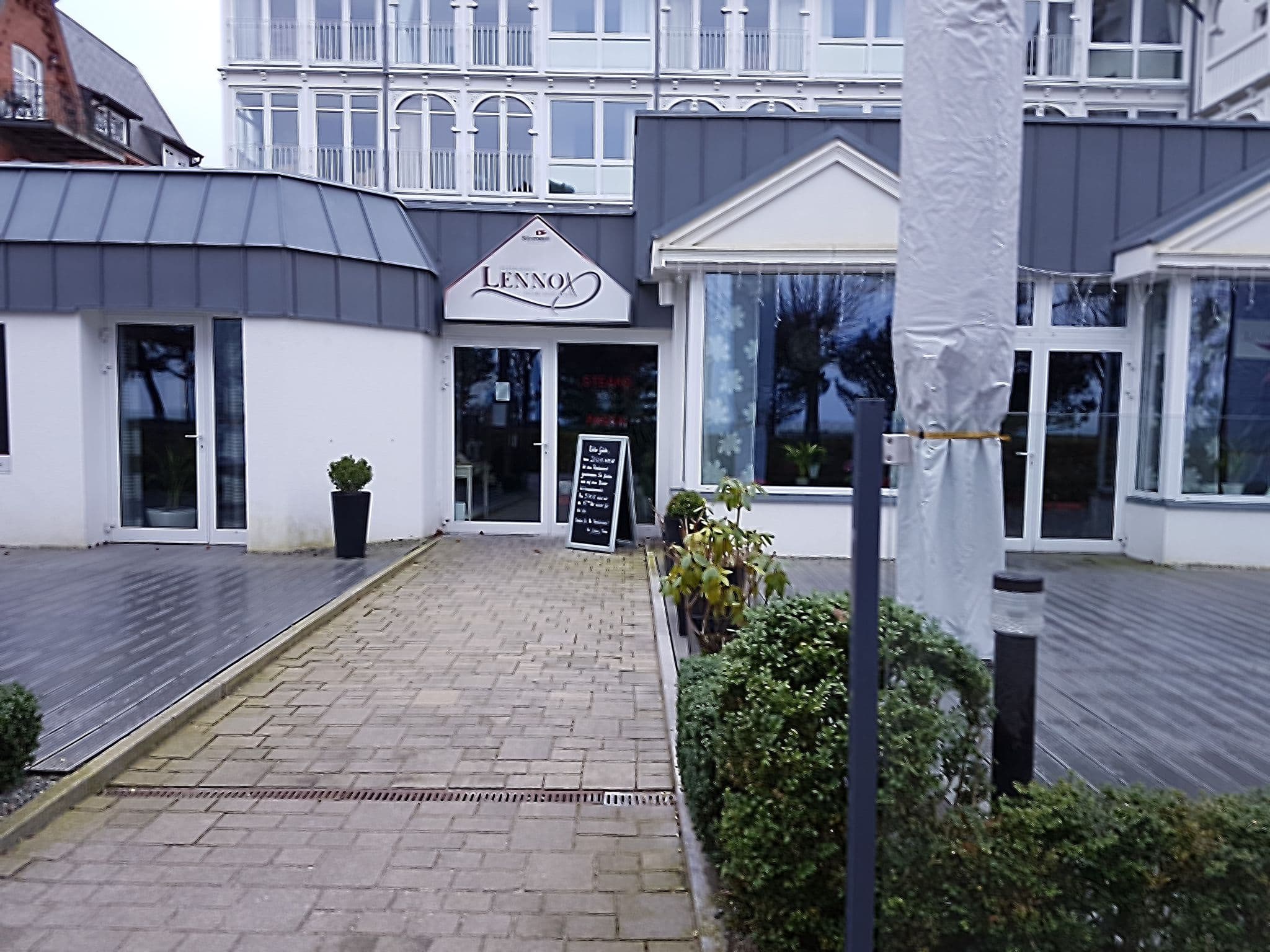 Street view near Villa Glückspilz, Ostseebad Binz — © changchun1 (CC BY-SA · Mapillary)
